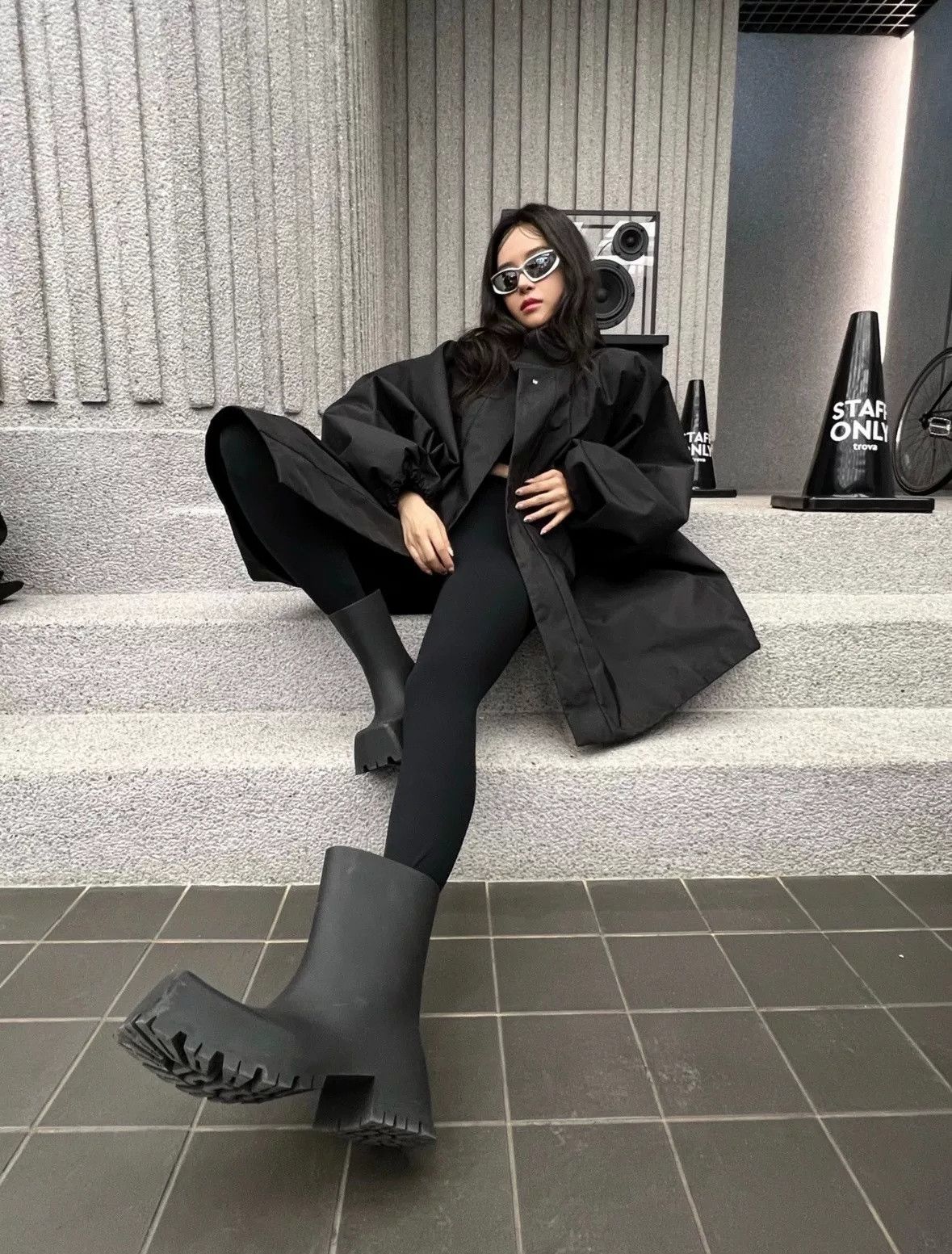 Balenciaga Balenciaga Trooper Rubber Boot Size US 6 / EU 39 - 7 Thumbnail