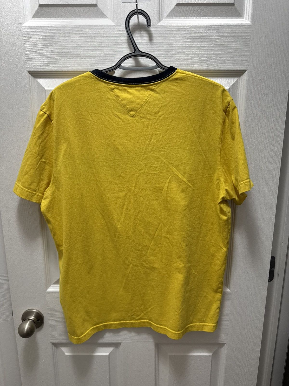 Tommy Hilfiger Tommy Hilfiger Vintage Classic Logo Yellow Shirt Size US L / EU 52-54 / 3 - 5 Thumbnail
