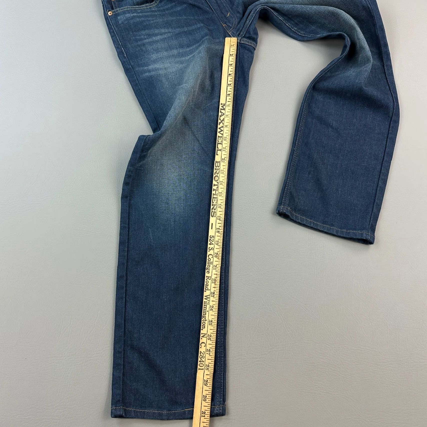 Levi's Levis 541 Jeans Mens 34x32 Dark Wash Denim Athletic Taper Stretch Casual Size US 34 / EU 50 - 2 Thumbnail