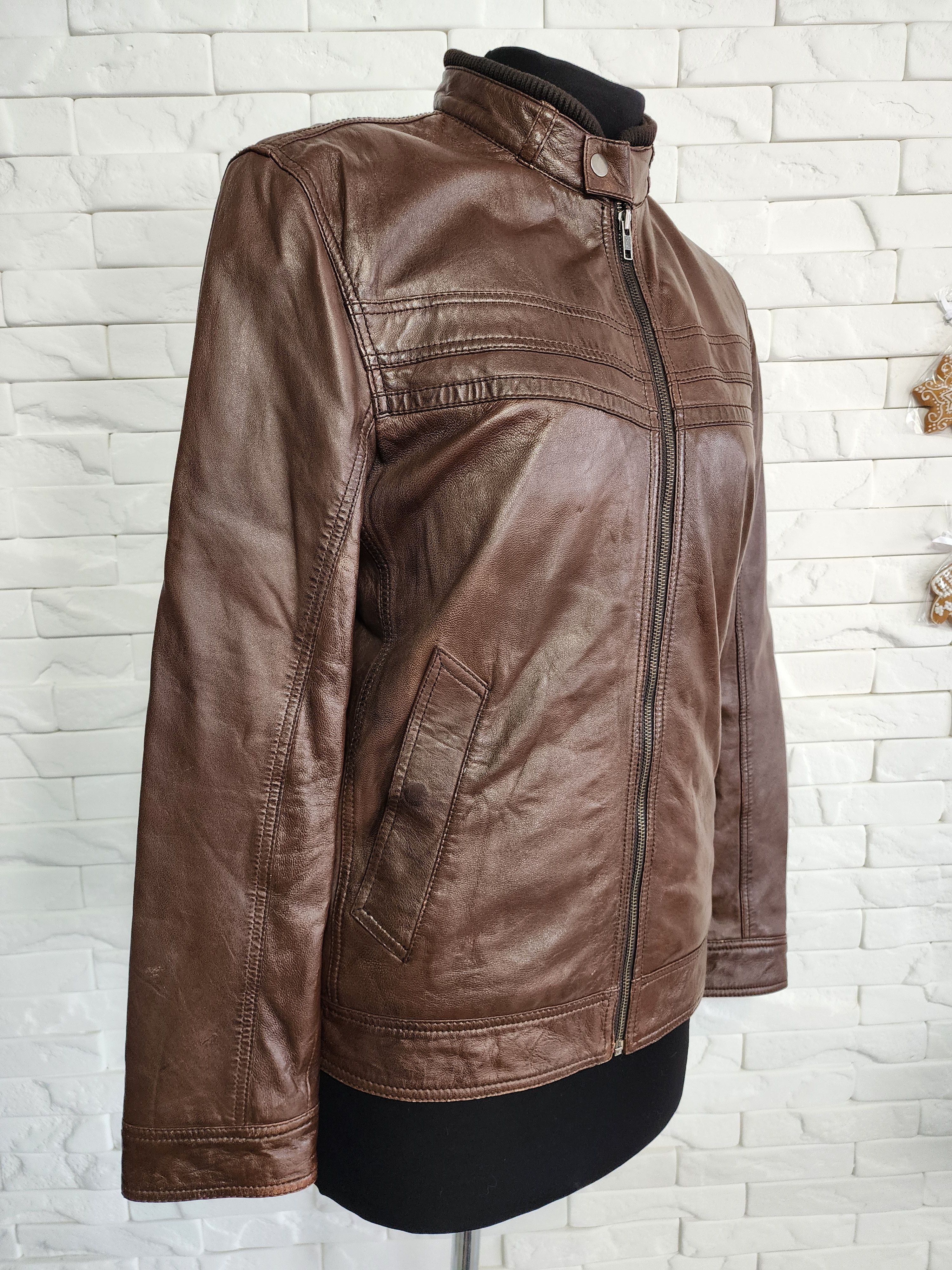 Other Men's Brown Genuine Leather Jacket: Zip Pockets Size US M / EU 48-50 / 2 - 3 Thumbnail