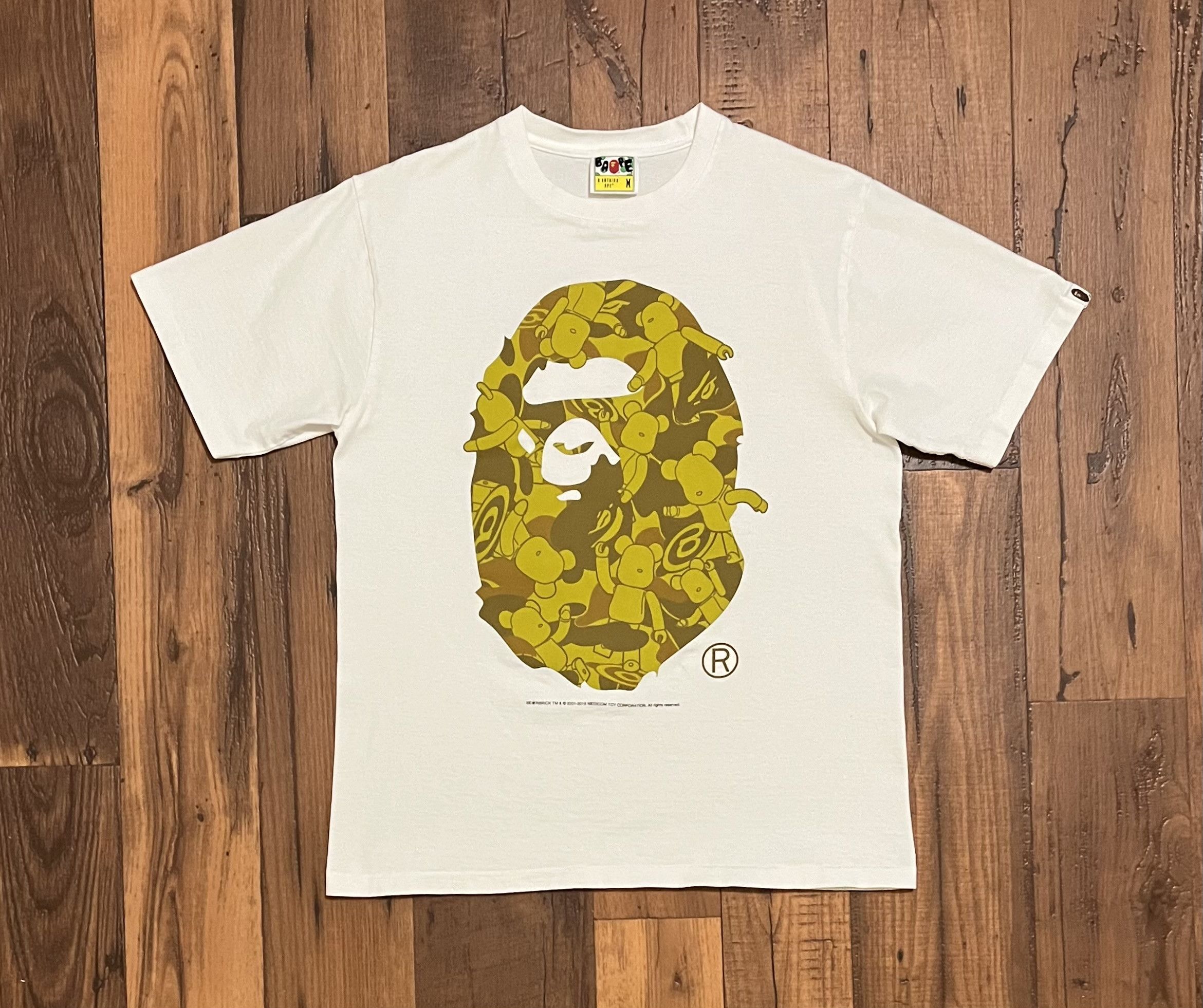 Bape Bape camo Medicom Bearbrick logo tee shirt Size US M / EU 48-50 / 2 - 1 Thumbnail