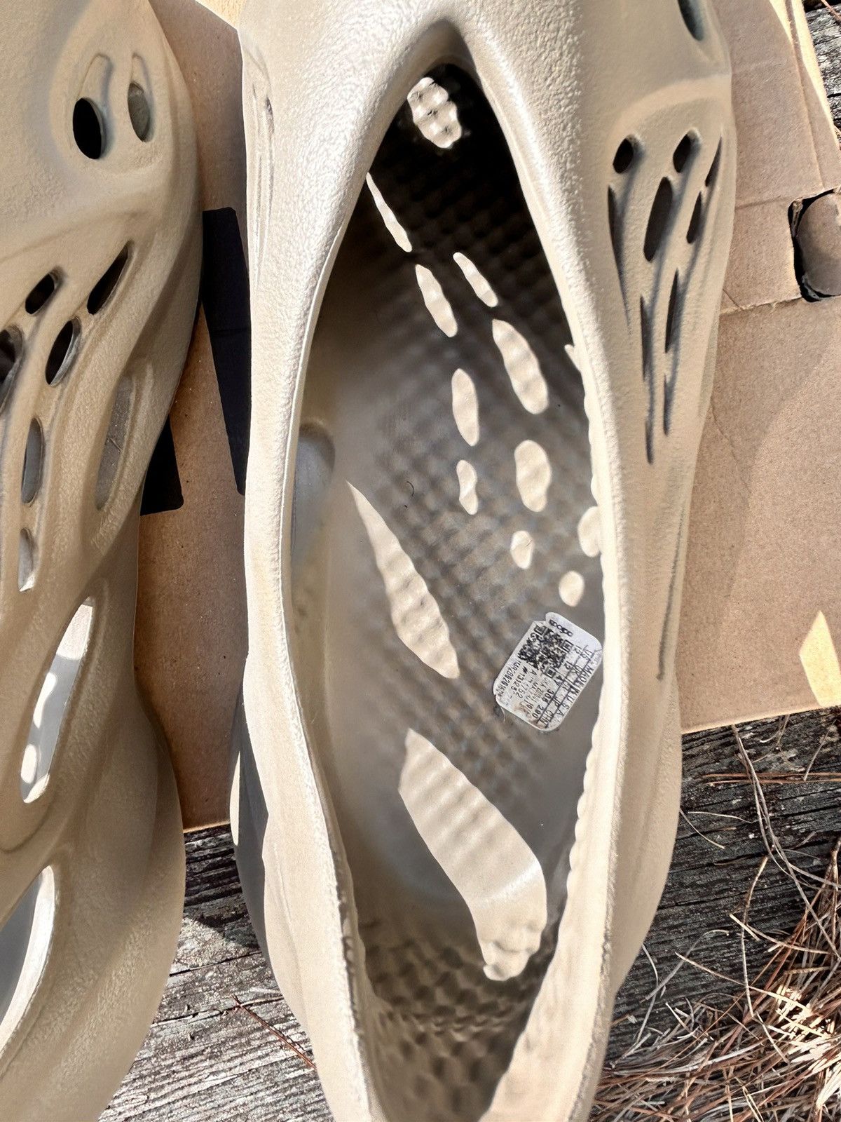 Adidas × Kanye West Yeezy foam runner Size US 12 / EU 45 - 5 Thumbnail