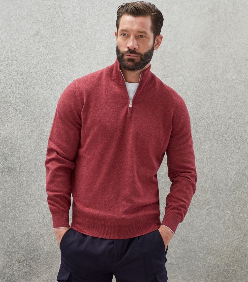 o1w1db10924 Cashmere Turtleneck in Red