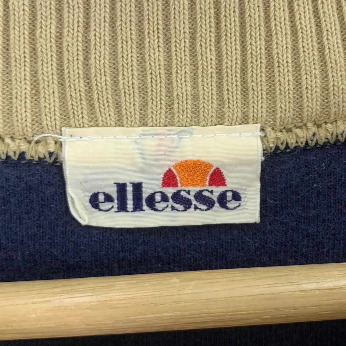 Ellesse Vintage ELLESSE PERUGIA ITALIA Sports Collection Sweatshirt Size M / US 6-8 / IT 42-44 - 6 Thumbnail