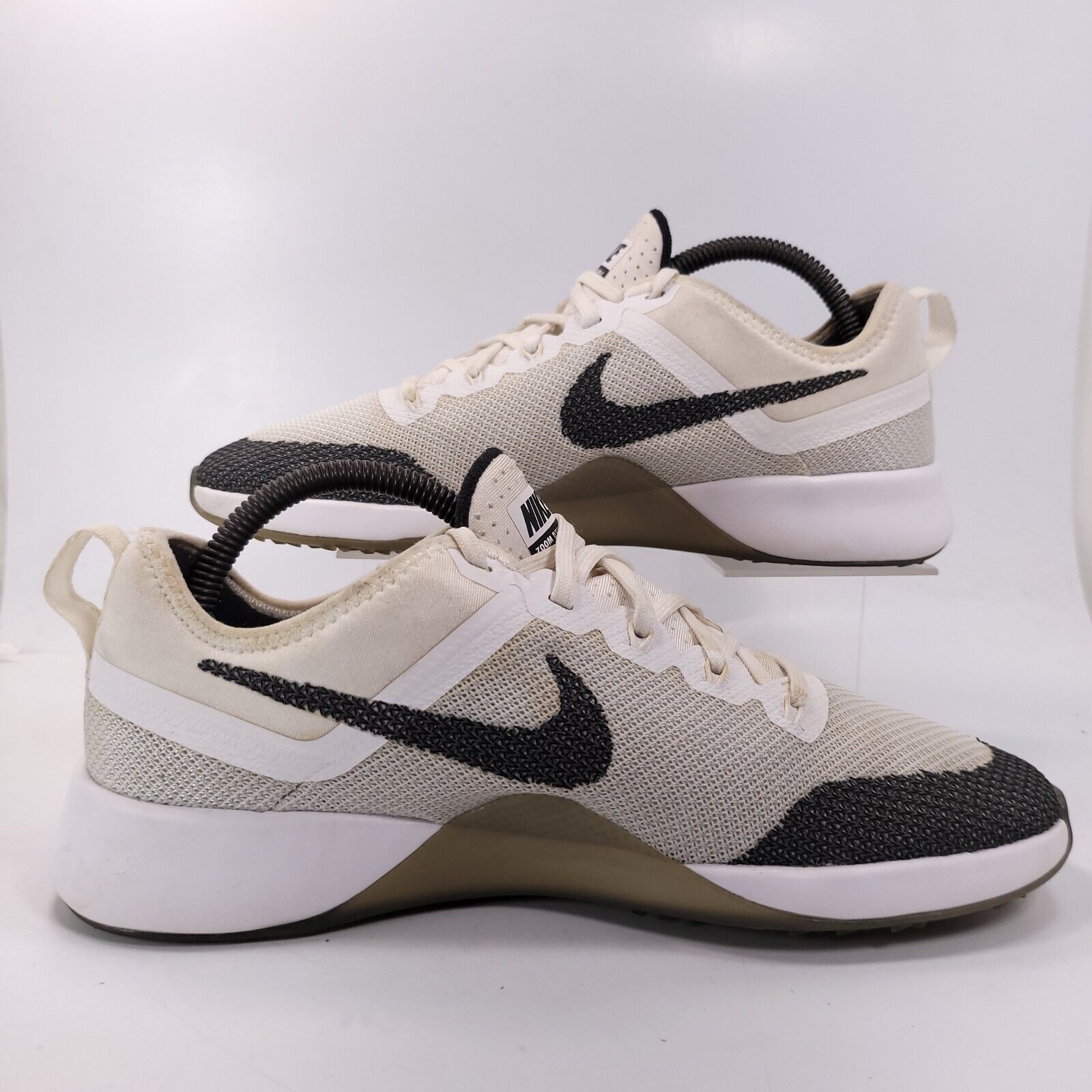 Nike Nike Zoom Dynamic Shoe Women Size 8.5 849803-100 White Black Size US 8.5 / IT 38.5 - 6 Thumbnail