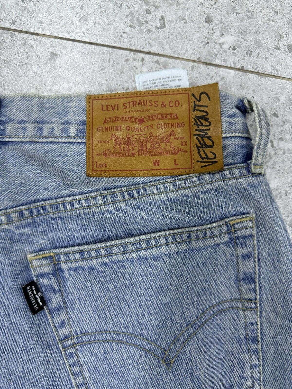 Vetements Vetements 18aw destroyed denim Size US 33 - 13 Thumbnail