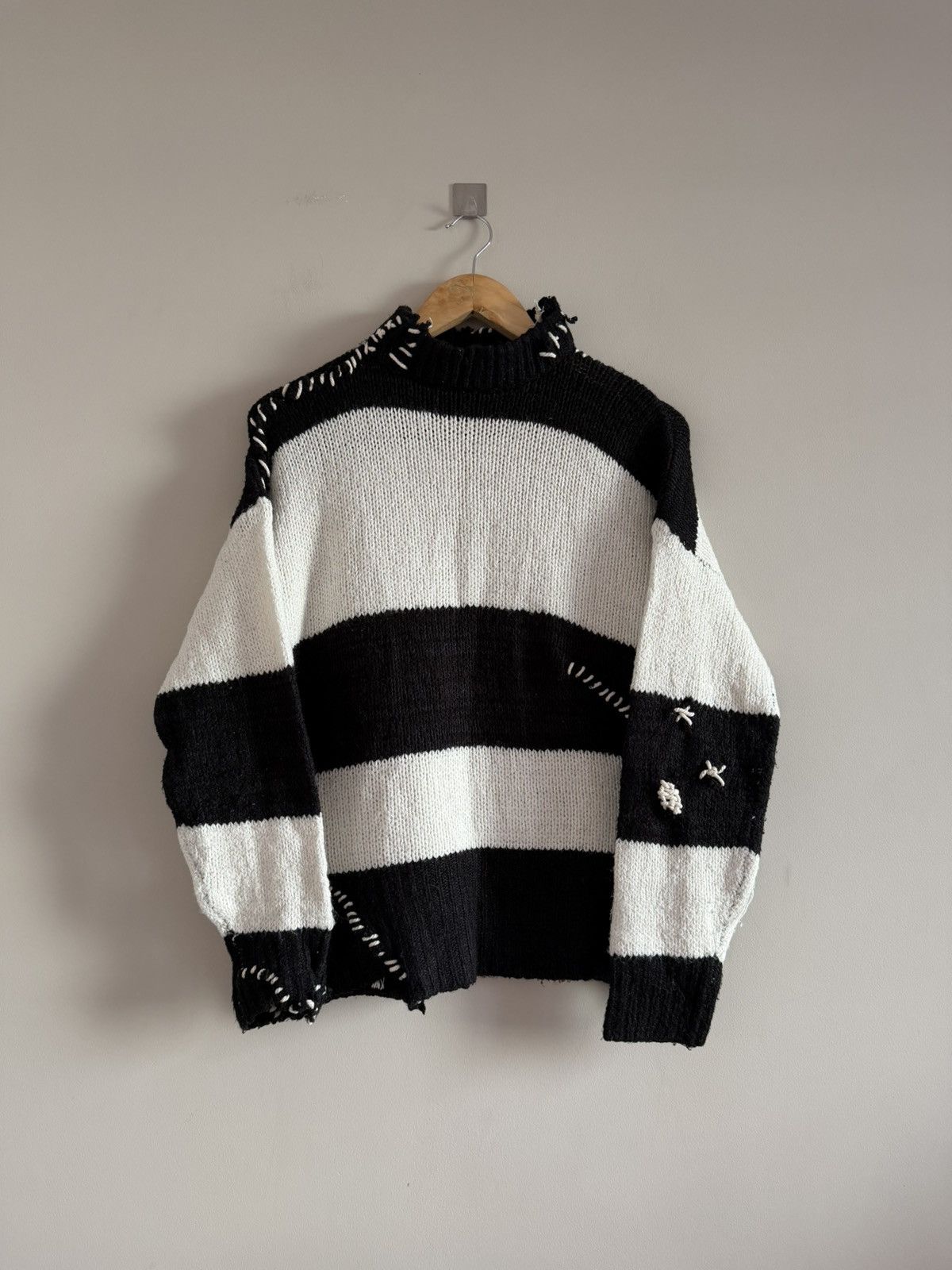Handmade Distressed Knit Striped Sweater Black White Size US M / EU 48-50 / 2 - 1 Thumbnail