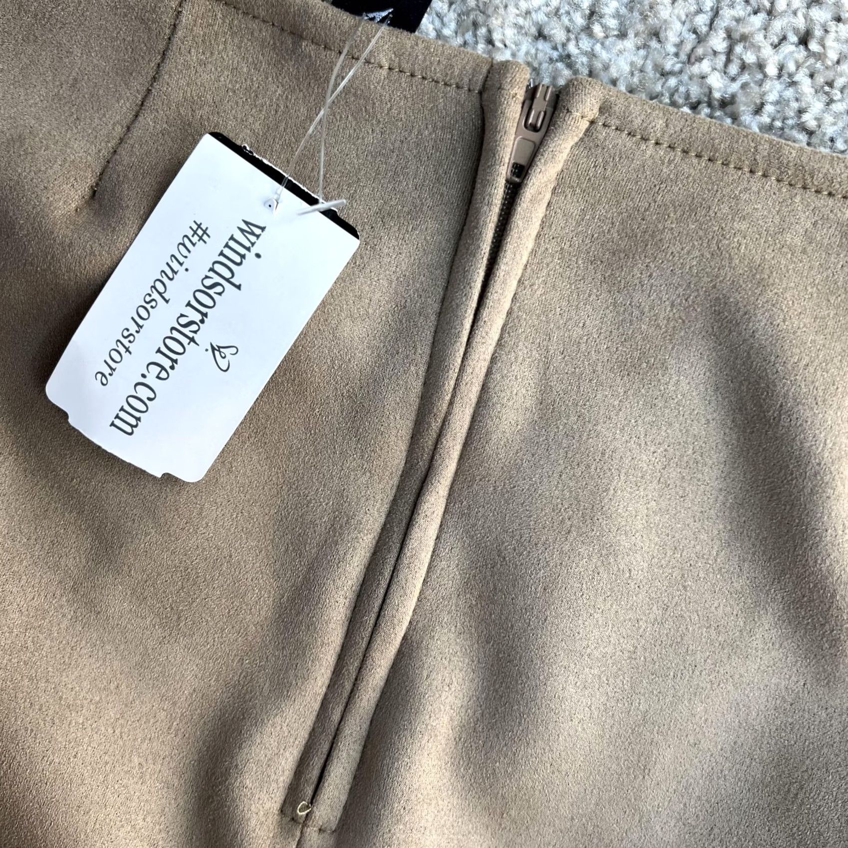 Vintage Windsor Skirt Womens XS Brown Suede Look Tulip Mini Wrap High Waist Asymmetric XS Brown Suede Look Tulip Mini Skirt Womens Size 26" / US 2 / IT 38 - 3 Thumbnail