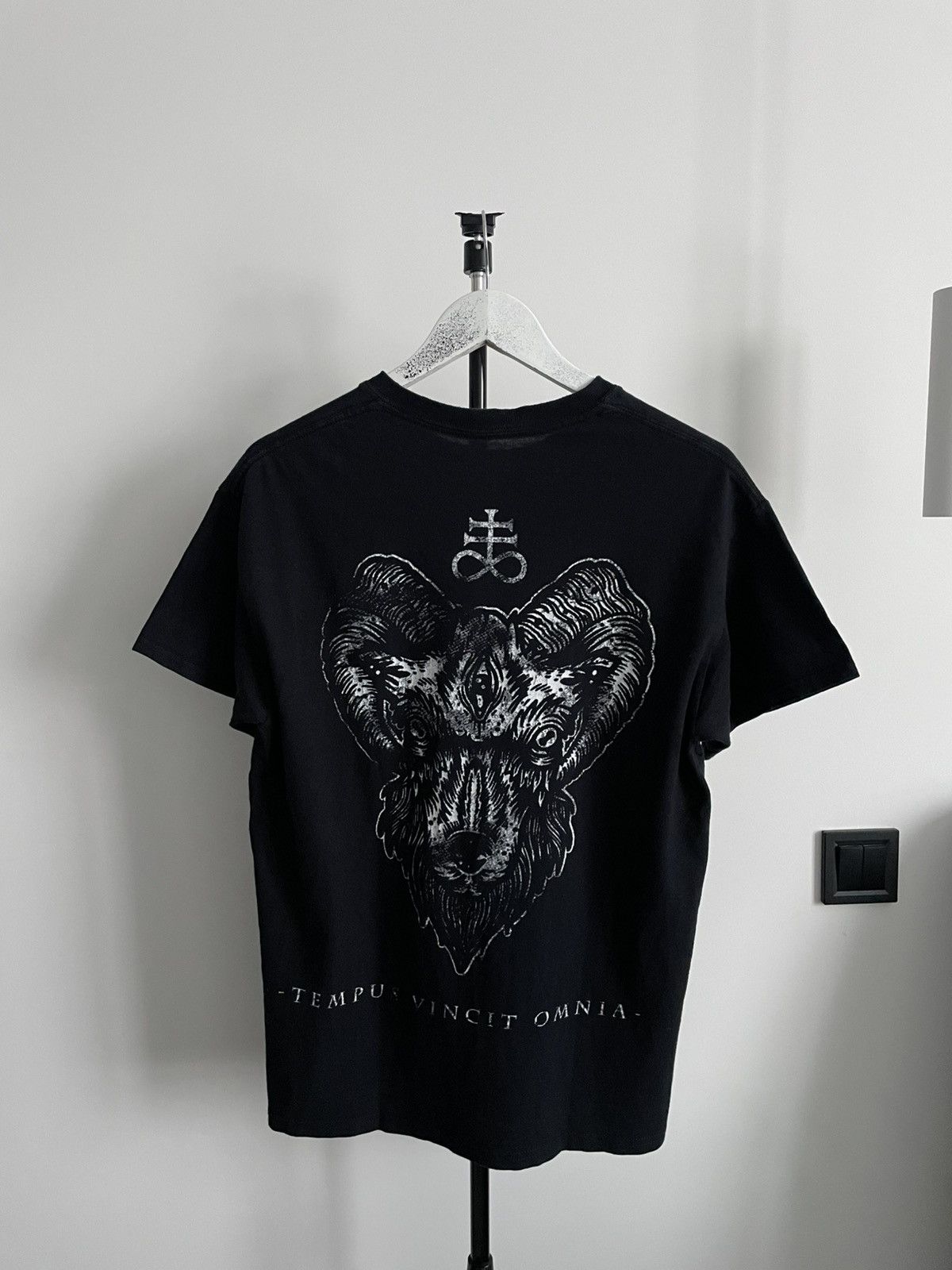 Band Tees Vintage Y2K Tempu Vincit Omnia Band Metal T-Shirt RARE Size US M / EU 48-50 / 2 - 1 Thumbnail