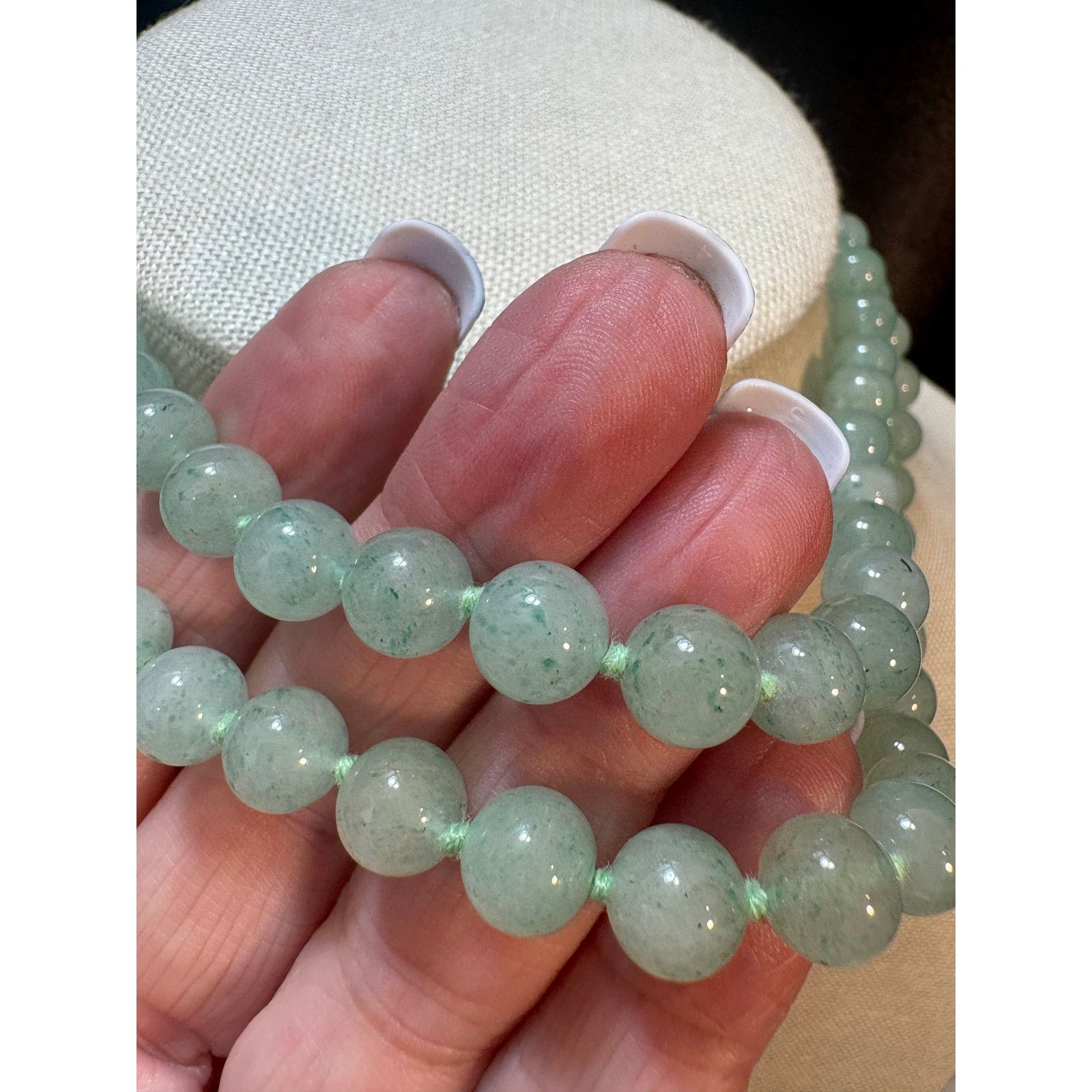 Other Vintage Pale Green Jade Bead Necklace Silk Knotted 30" Size ONE SIZE - 5 Thumbnail