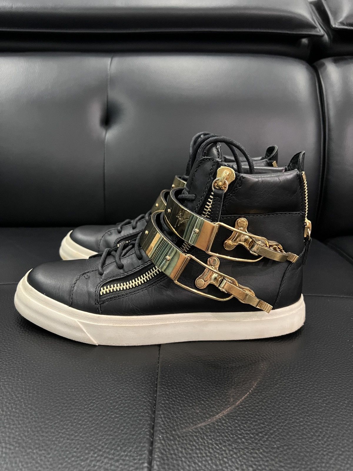 Giuseppe Zanotti Giuseppe Zanotti GZ Double Buckle High-Top Sneakers Size US 8 / IT 38 - 2 Thumbnail