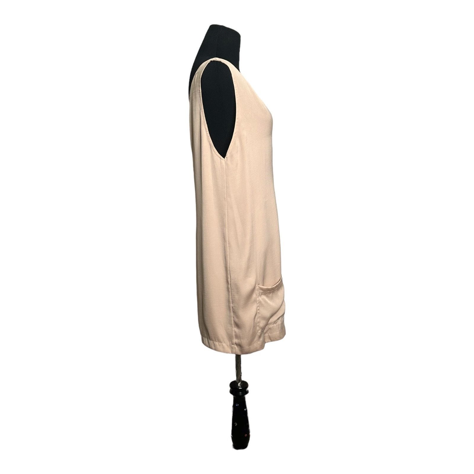 Guess Guess beige satin sleeveless romper size M Size 28" / US 6 / IT 42 - 19 Thumbnail