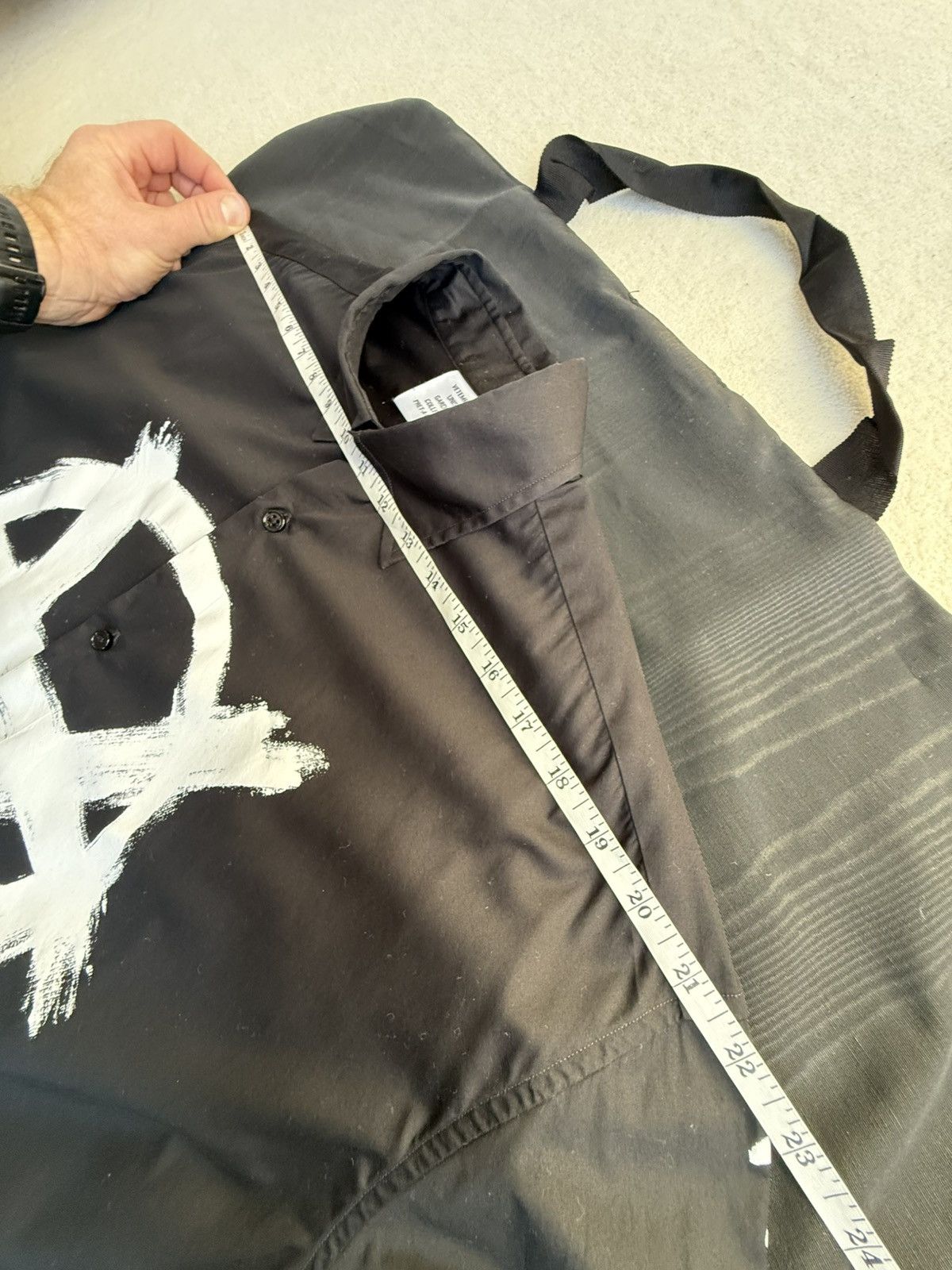 Vetements Vetements double anarchy oversized logo black white shirt Size US S / EU 44-46 / 1 - 7 Thumbnail