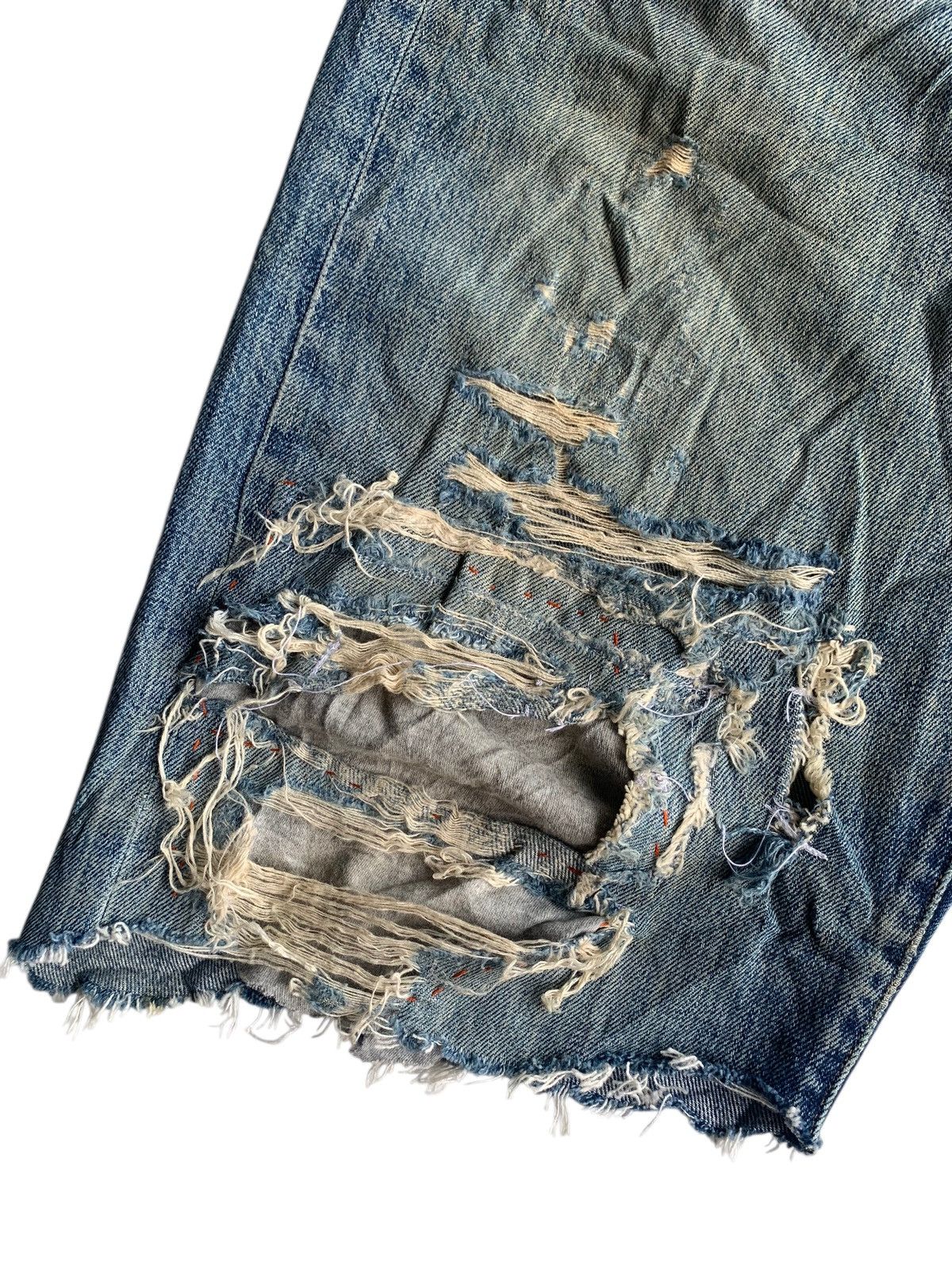 Levi's VINTAGE LEVI’S BIG E SELVEDGE BUCKLE BACK DISTRESSED DENIM Size US 32 / EU 48 - 11 Thumbnail