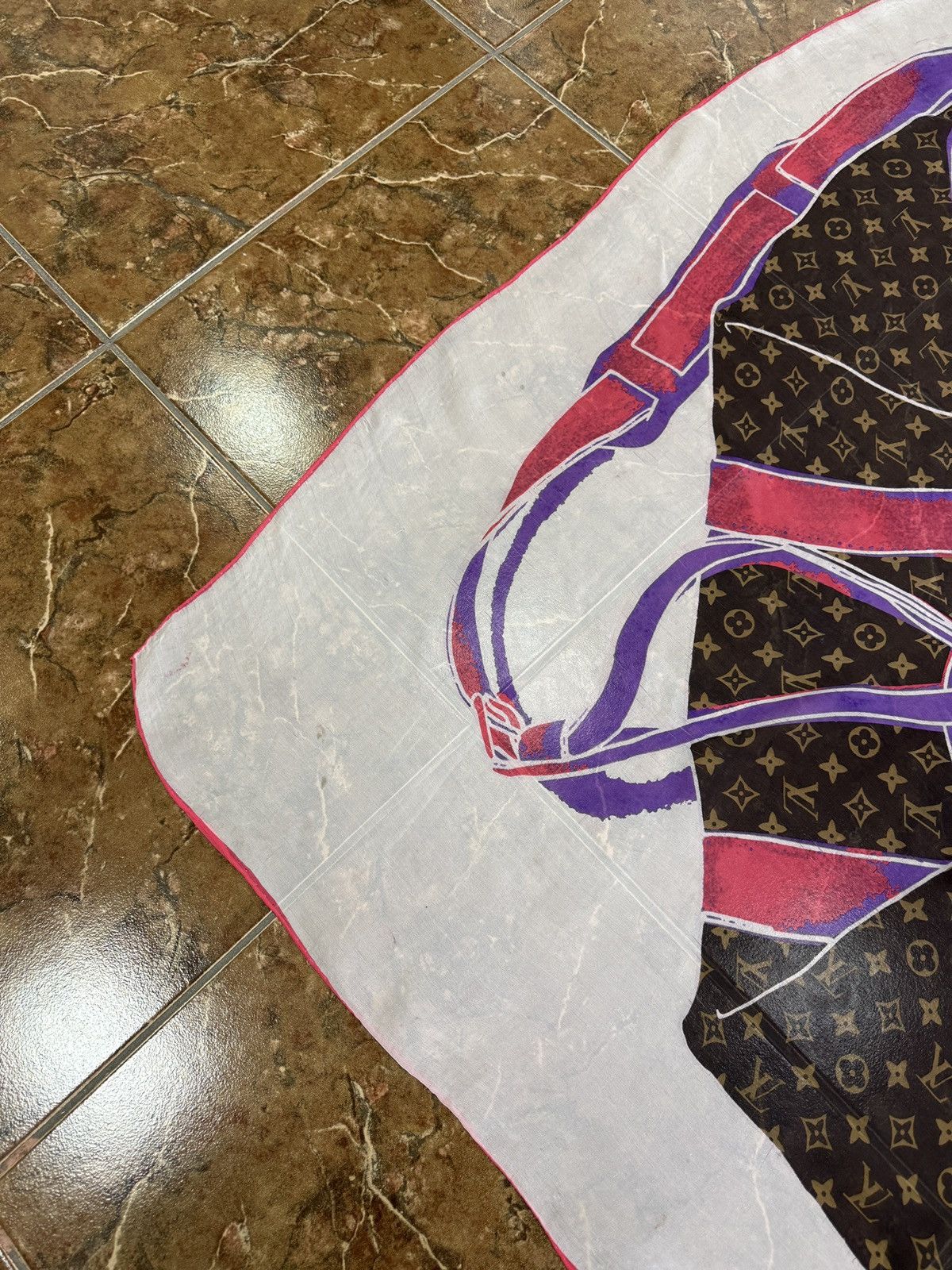 Louis Vuitton 🇮🇹 Louis Vuitton Monogram Silk Scarf Shawl Wrap Luxury Rare Size ONE SIZE - 18 Thumbnail