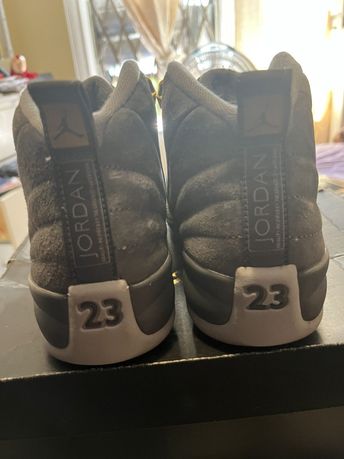 Jordan Brand Wolf grey 12s Size US 7 / EU 40 - 3 Thumbnail