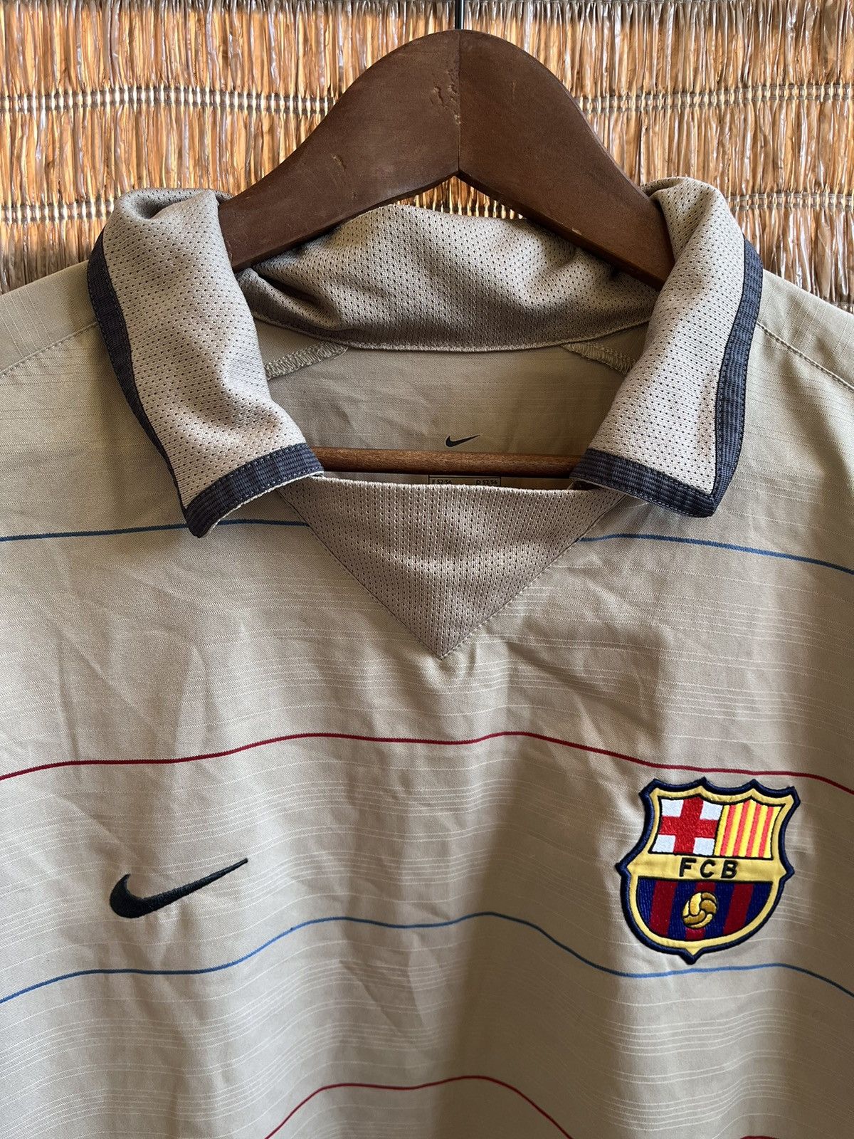 Nike Nike FC Barcelona 03/04 jersey 00 football kit y2k blokecore Size US L / EU 52-54 / 3 - 11 Thumbnail