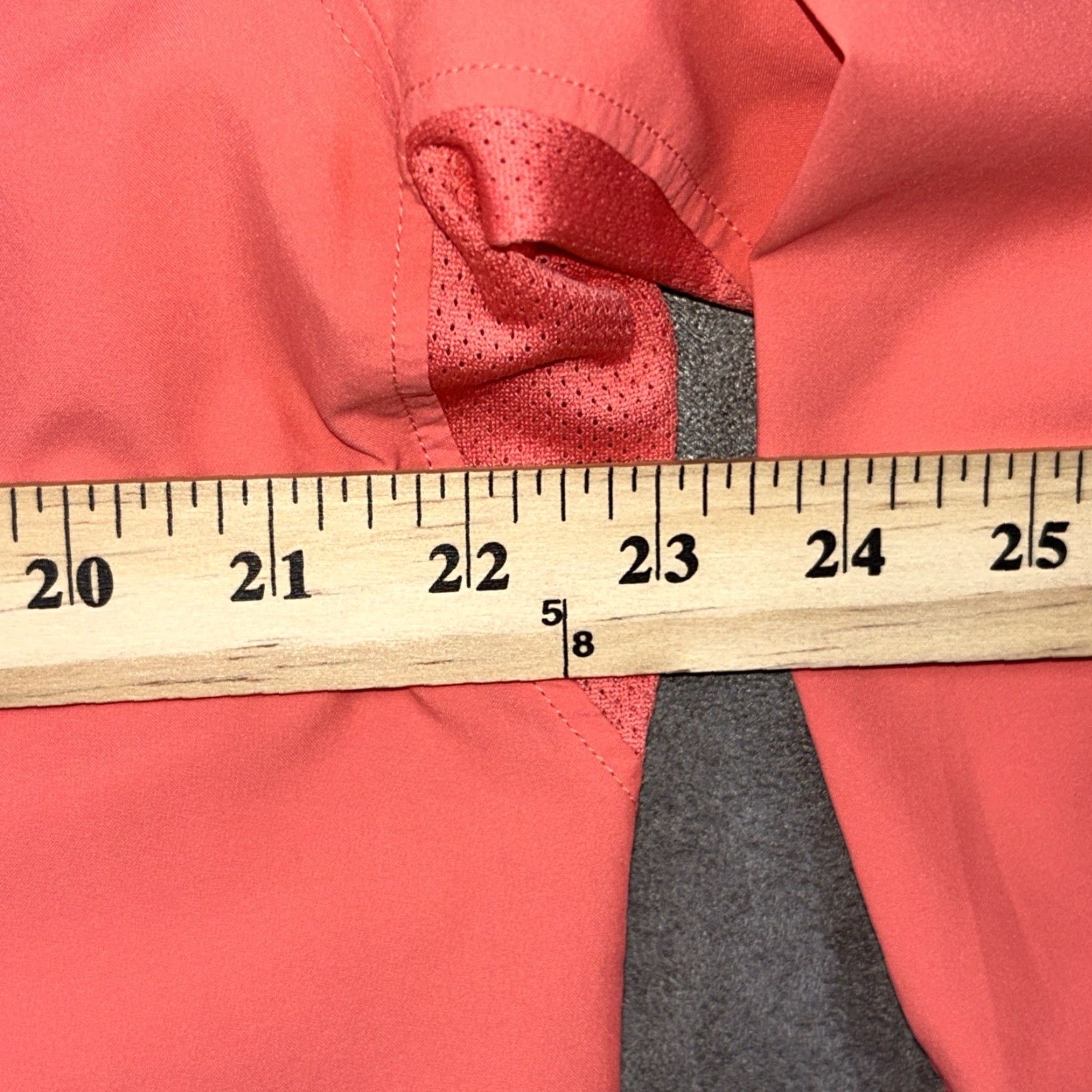 Under Armour Under Armour Shirt Button-Up Mens M HeatGear Breather Lightweight Pockets Pink Collared Long Sleeve Vintage No Size US M / EU 48-50 / 2 - 7 Thumbnail