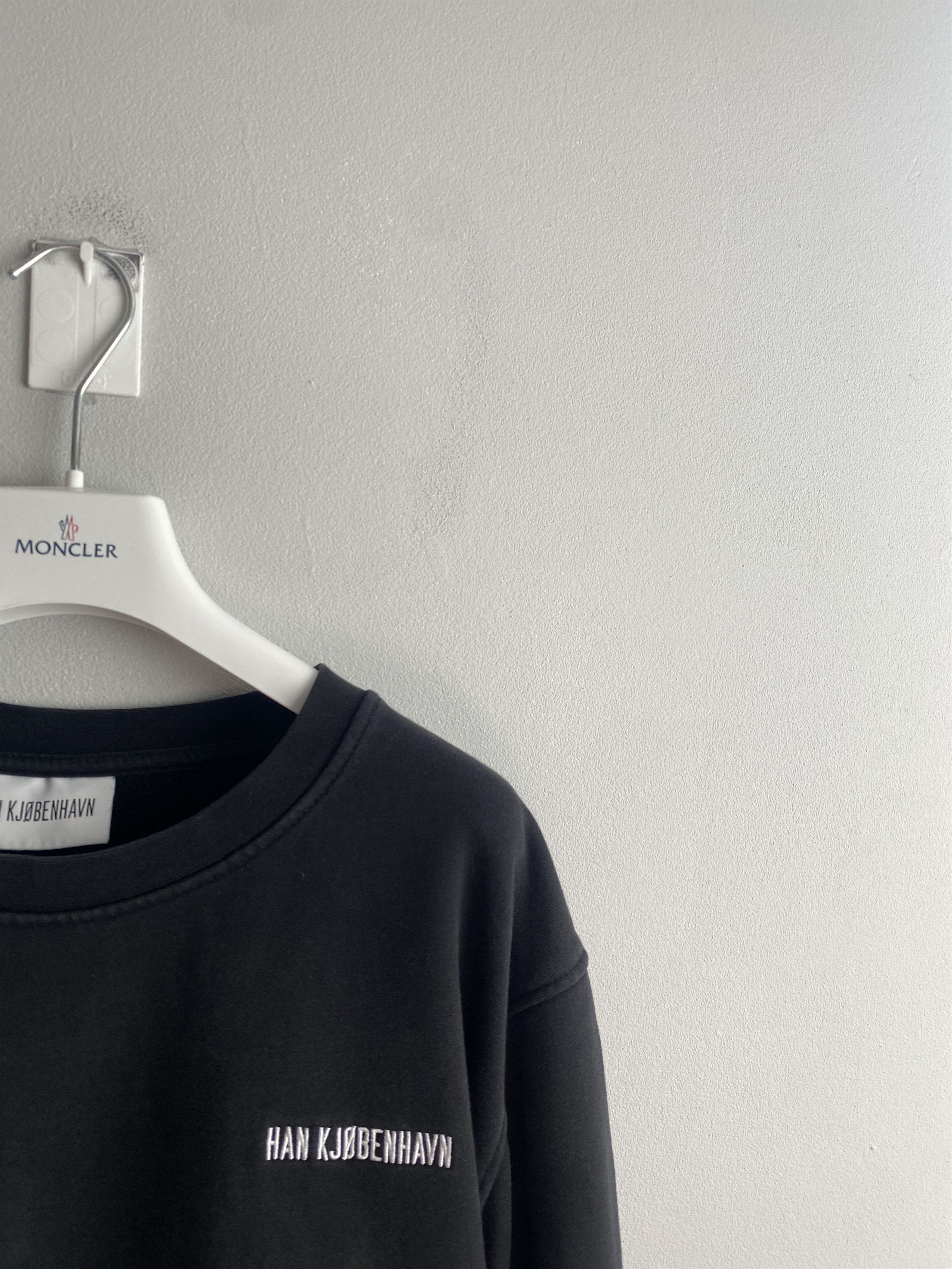 Han Kjobenhavn Han Kjobenhavn Casual Crew small logo sweatshirt crewneck Size US XXL / EU 58 / 5 - 2 Thumbnail