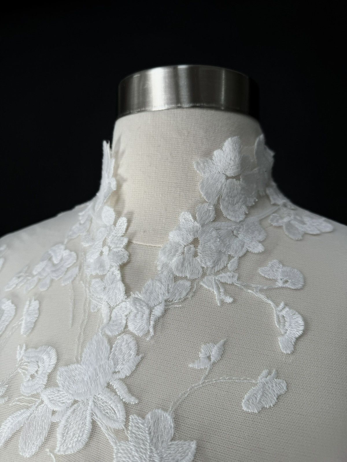 Other Preloved US 6 Anna Augusta Custom Bridal Lace Cape Size M / US 6-8 / IT 42-44 - 5 Thumbnail
