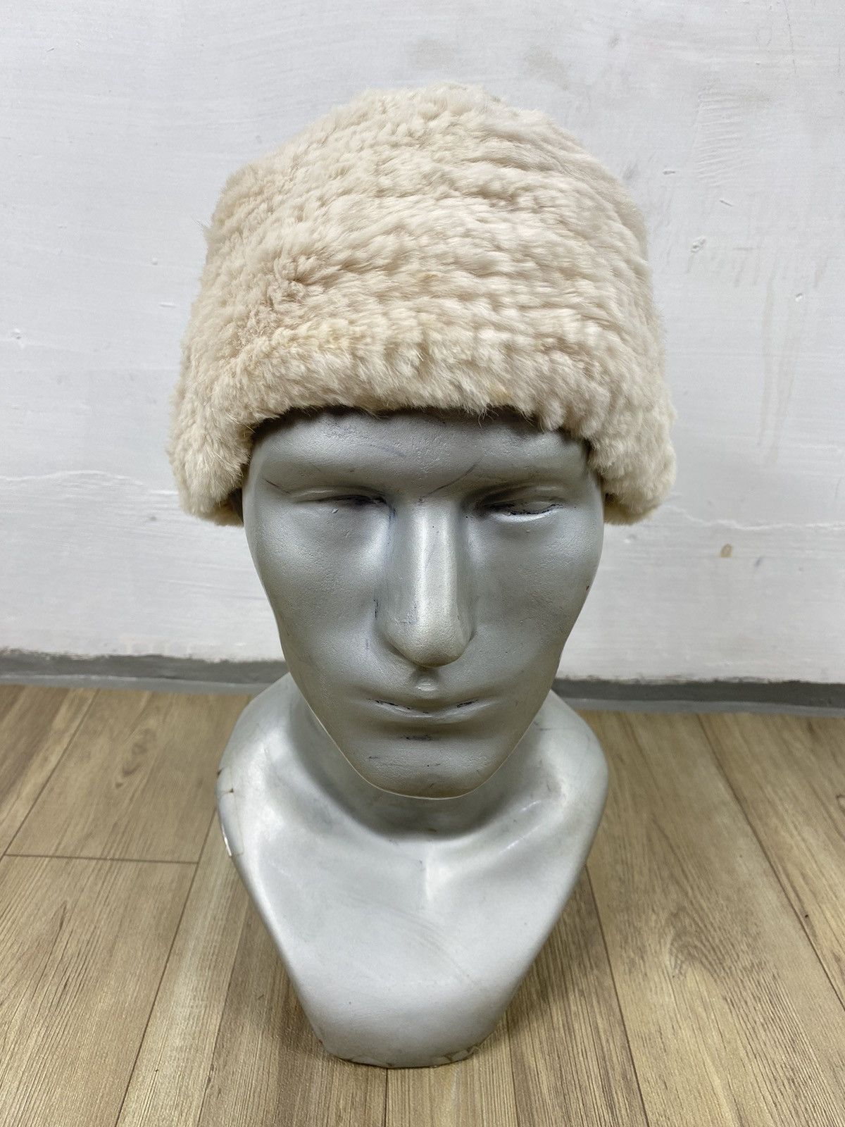 Japanese Brand Unknown Japanese Fur Beanie Hats Size ONE SIZE - 1 Thumbnail