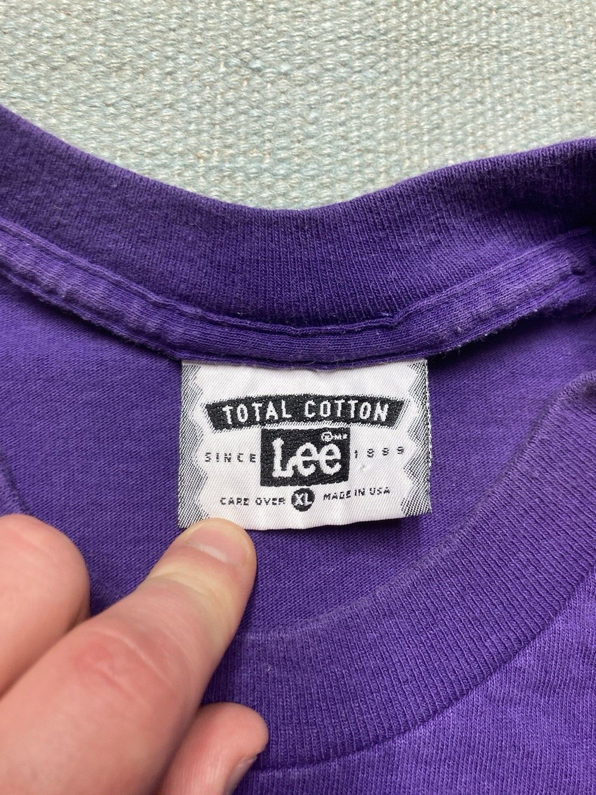 Lee × Vintage Vtg 90s blank t shirt dark purple lee total cotton USA XL Size US XL / EU 56 / 4 - 4 Thumbnail