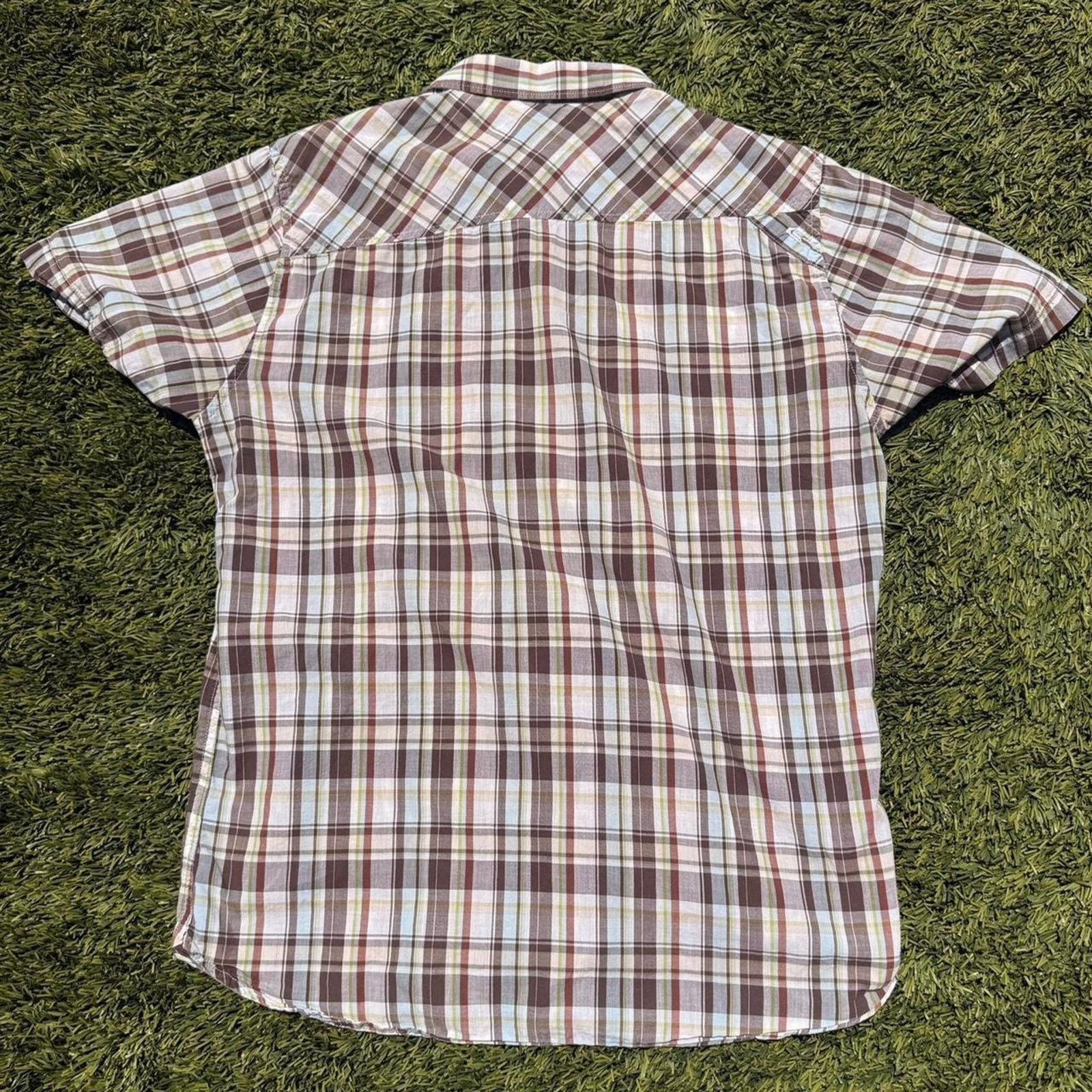 Quiksilver Quicksilver Vintage 00s Button Up Shirt Brown Tan Size L Size US L / EU 52-54 / 3 - 3 Thumbnail