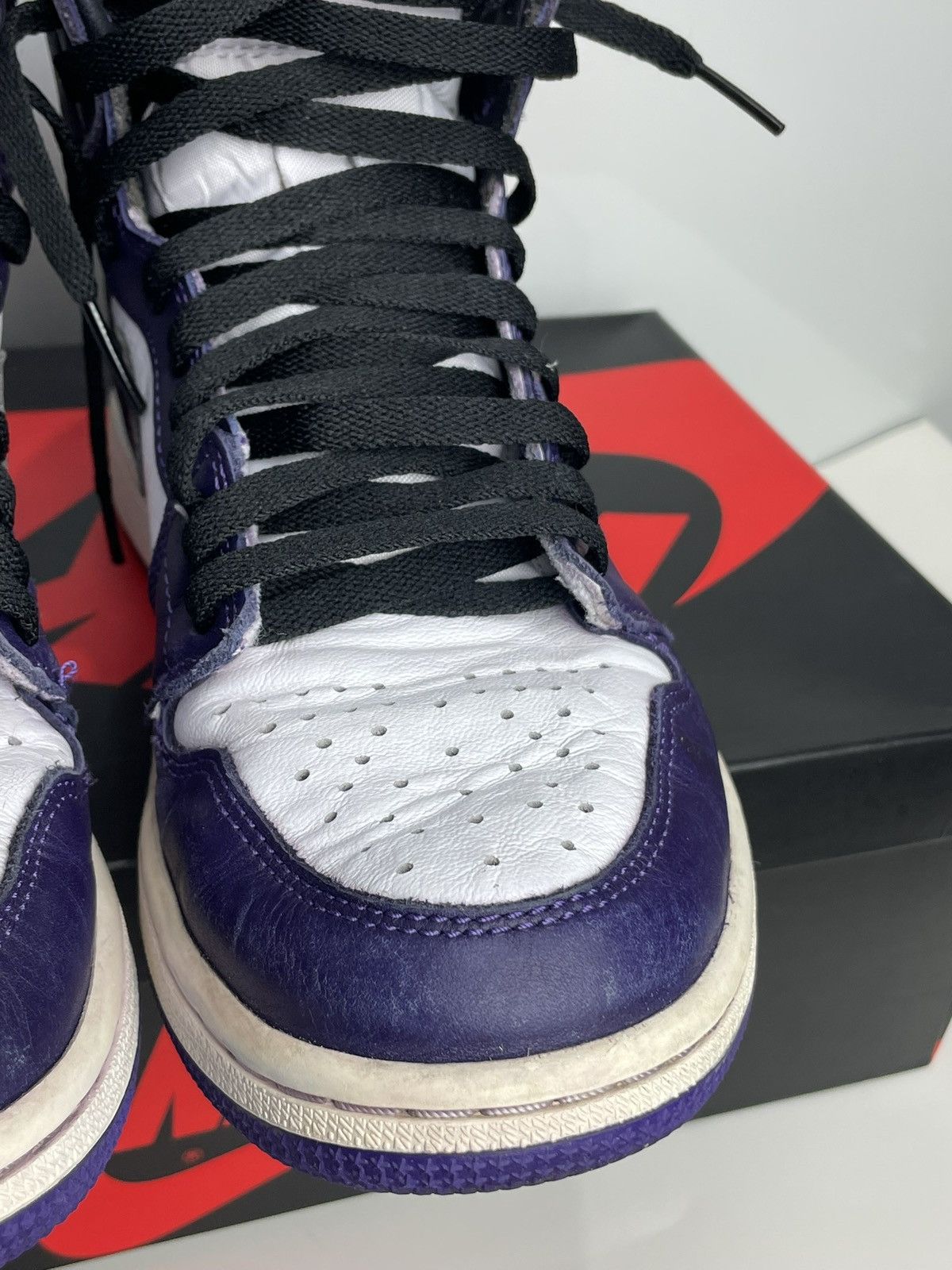 Nike Jordan 1 Court Purple 2.0 Size 8.5 Beat Nike OG Box/Laces Size US 8.5 / EU 41-42 - 8 Thumbnail