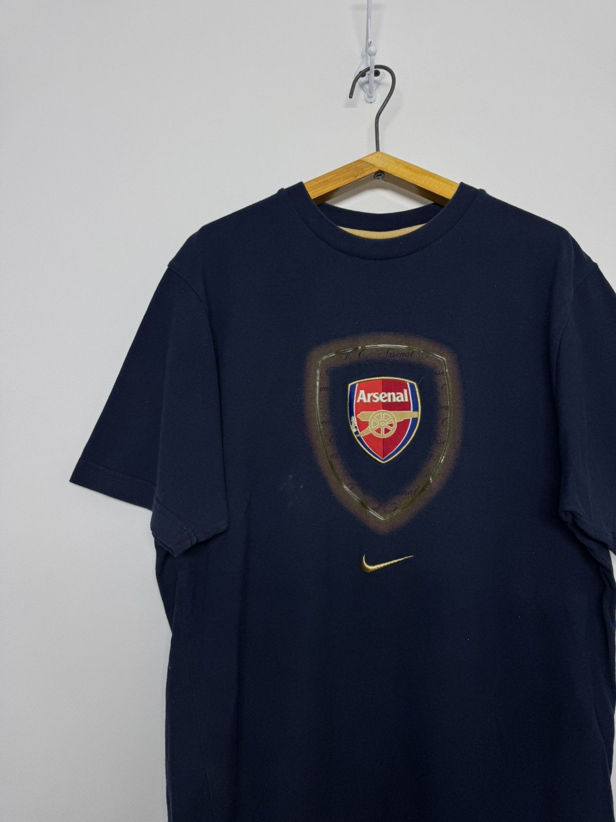 Nike Vintage Nike Tick Arsenal Graphic Print Navy Red T-Shirt Size US M / EU 48-50 / 2 - 2 Thumbnail