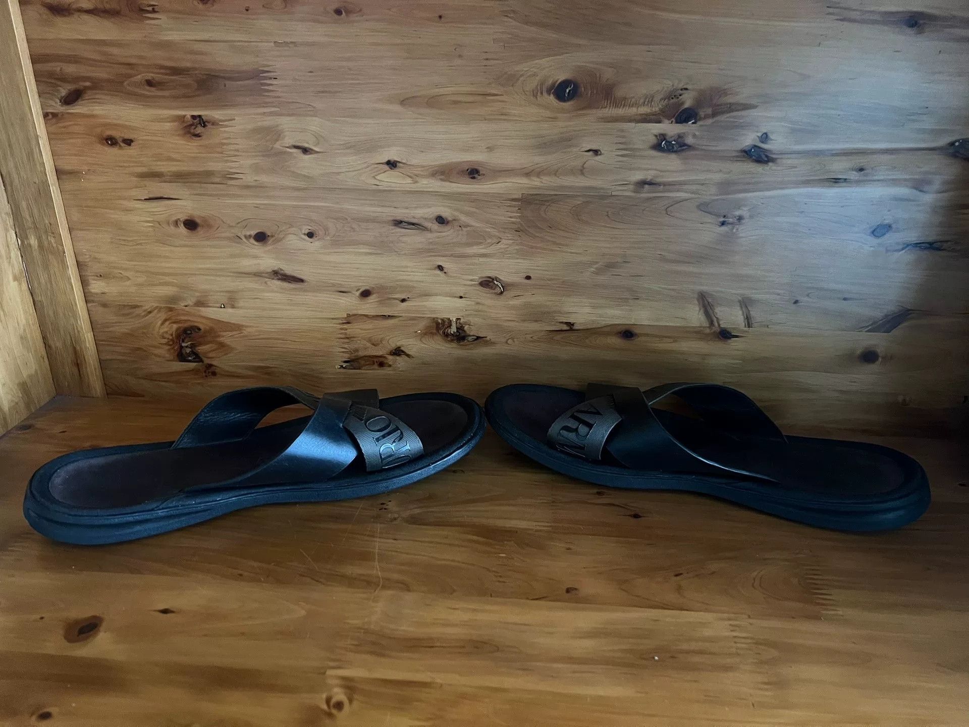 Emporio Armani Emporio Armani Leather Slippers Size 42 Size US 9 / EU 42 - 9 Thumbnail