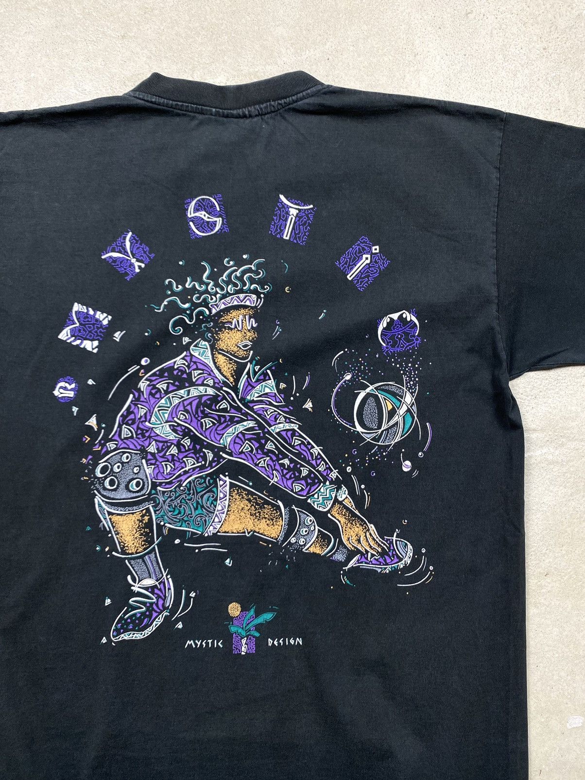 Japanese Brand Rare Vintage 1990’s Mystic Art T Shirt Japanese Size US L / EU 52-54 / 3 - 11 Thumbnail