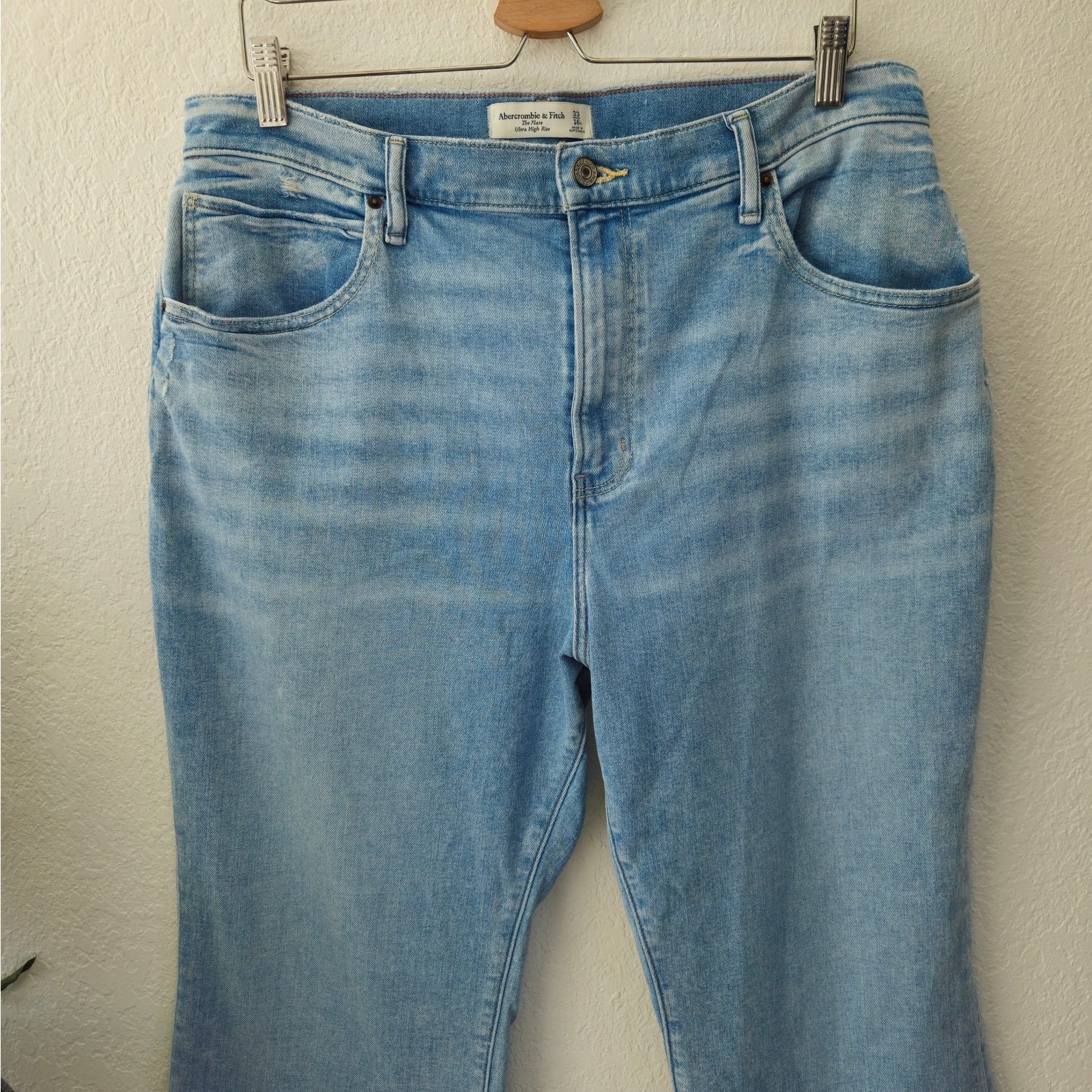 Abercrombie & Fitch A&F The Flare Ultra High Rise Jeans Size 33/16 Short Size 36" / US 14 / IT 50 - 8 Thumbnail