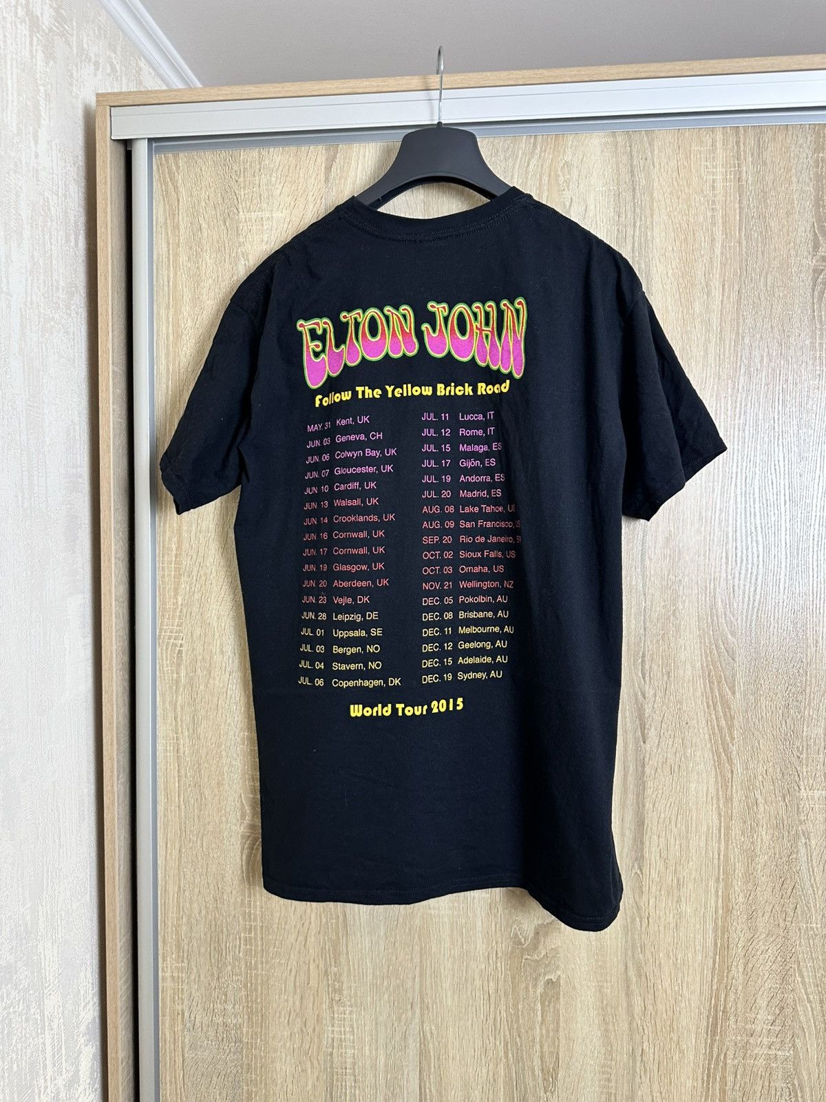 Band Tees 🔥 Elton John Goodbye Yellow Brick Road 2015 Tour T Shirt Size US XL / EU 56 / 4 - 4 Thumbnail