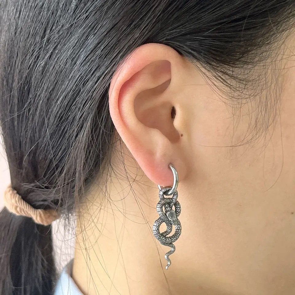 Jewelry × Vintage Twisted Snake Pierced Earrings 🐍 Size ONE SIZE - 1 Thumbnail