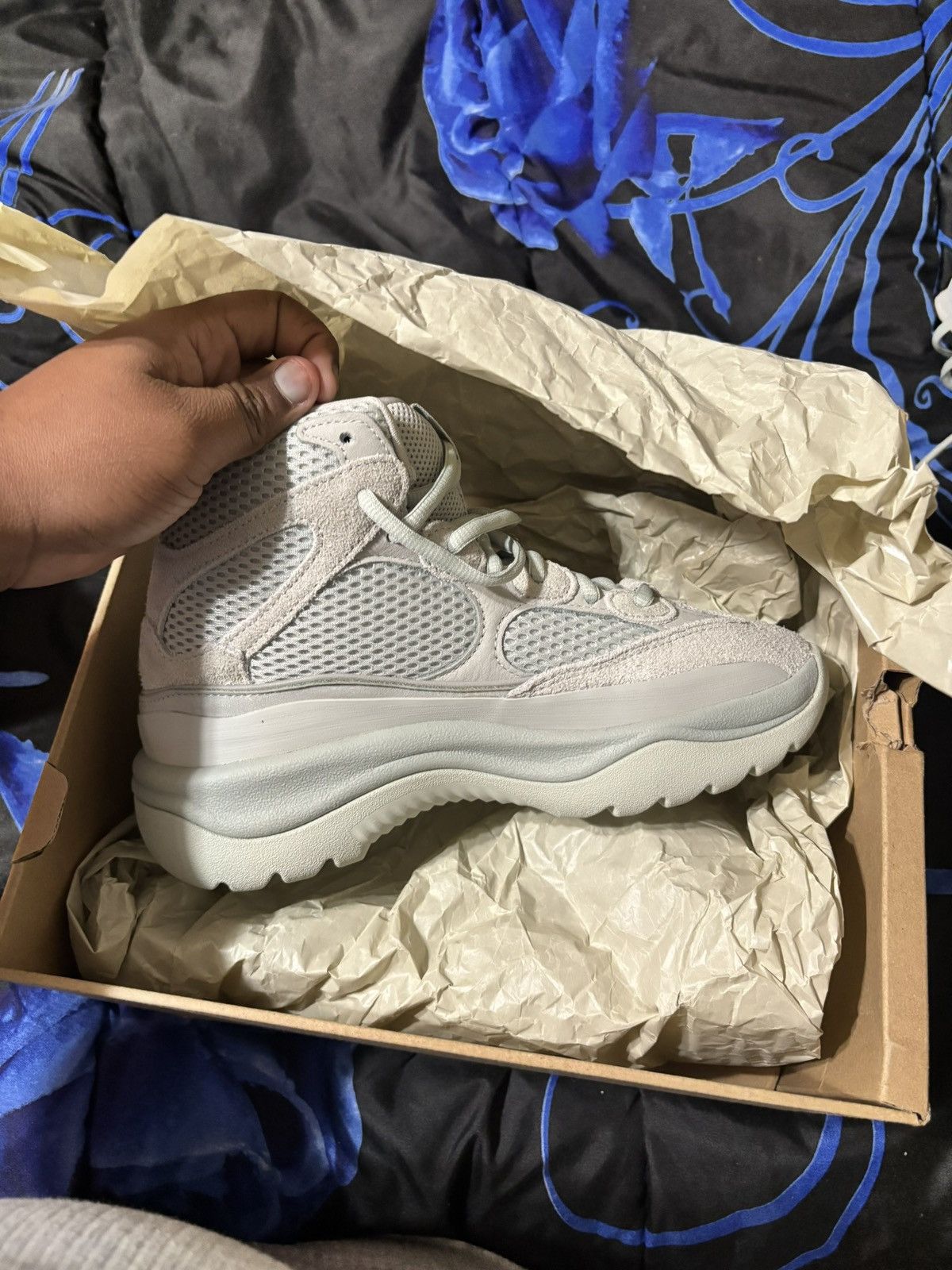 Yeezy Salt yeezy boots mens size 5.5 Size US 5.5 / EU 38 - 4 Thumbnail