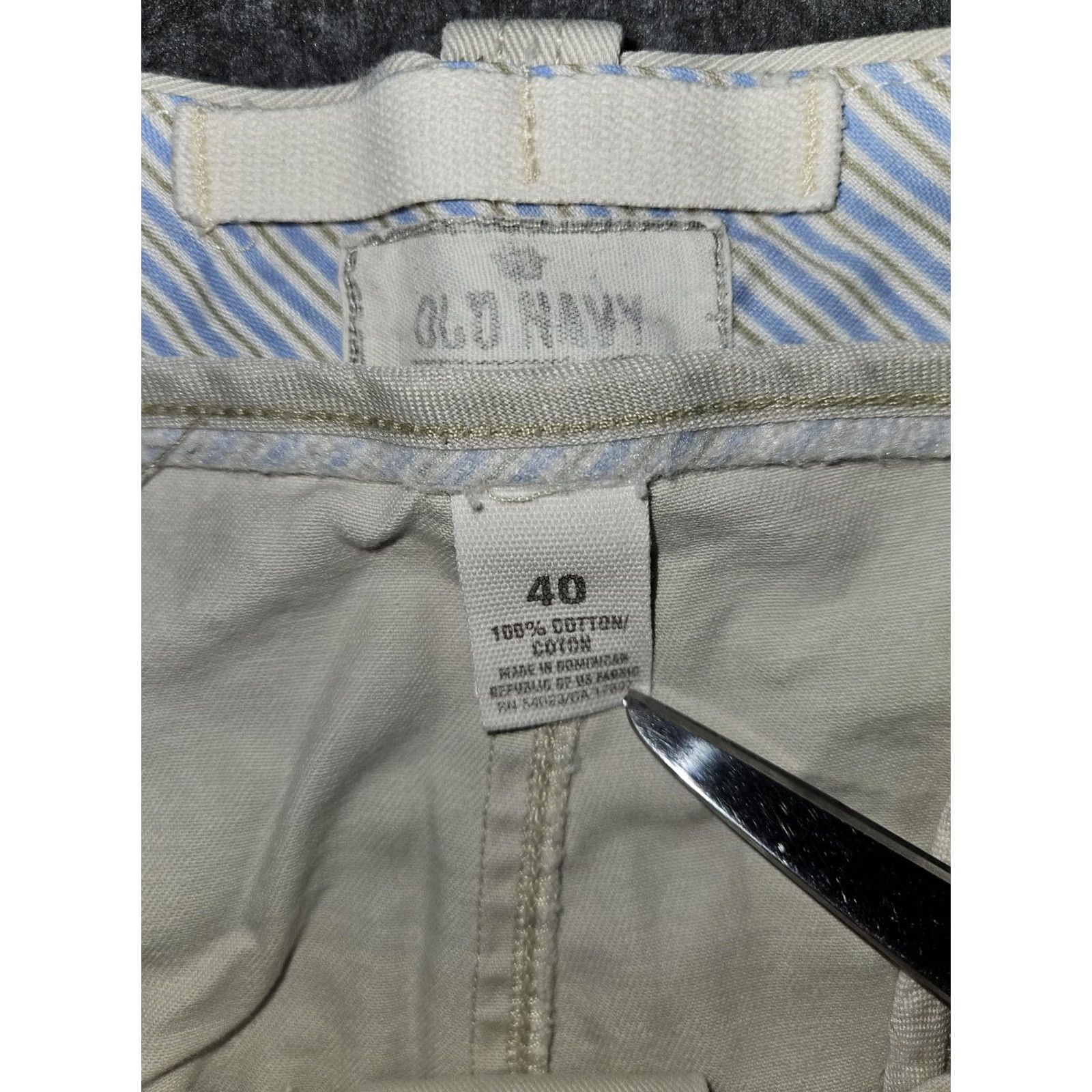 Old Navy VINTAGE Old Navy Shorts Mens 40 Beige Y2K Chino Casual 100% Cotton Flat Front Size US 40 / EU 56 - 2 Thumbnail