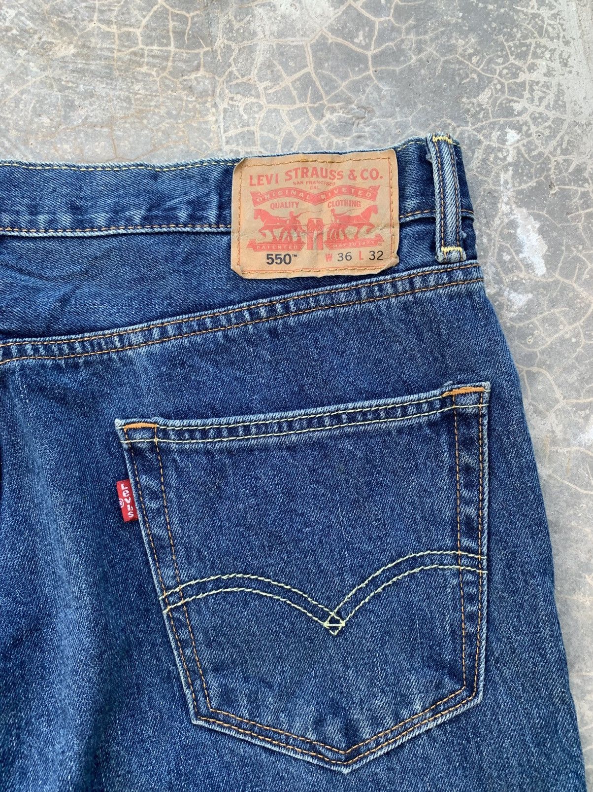 Levi's indigo blue jeans Levi's 550 Size US 36 / EU 52 - 7 Thumbnail