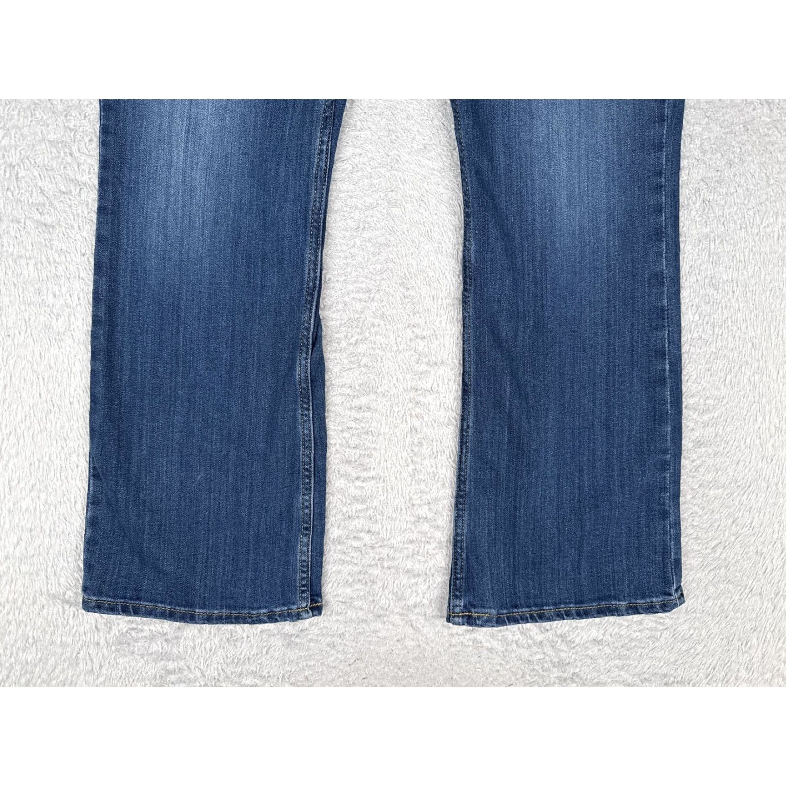 Lee Lee Jeans Womens Bootcut Jeans 12 Blue Mid Rise Stretch Denim 5-Pocket Solid Medium Wash Casual Fit Mens? Size 34" / US 12 / IT 48 - 2 Thumbnail
