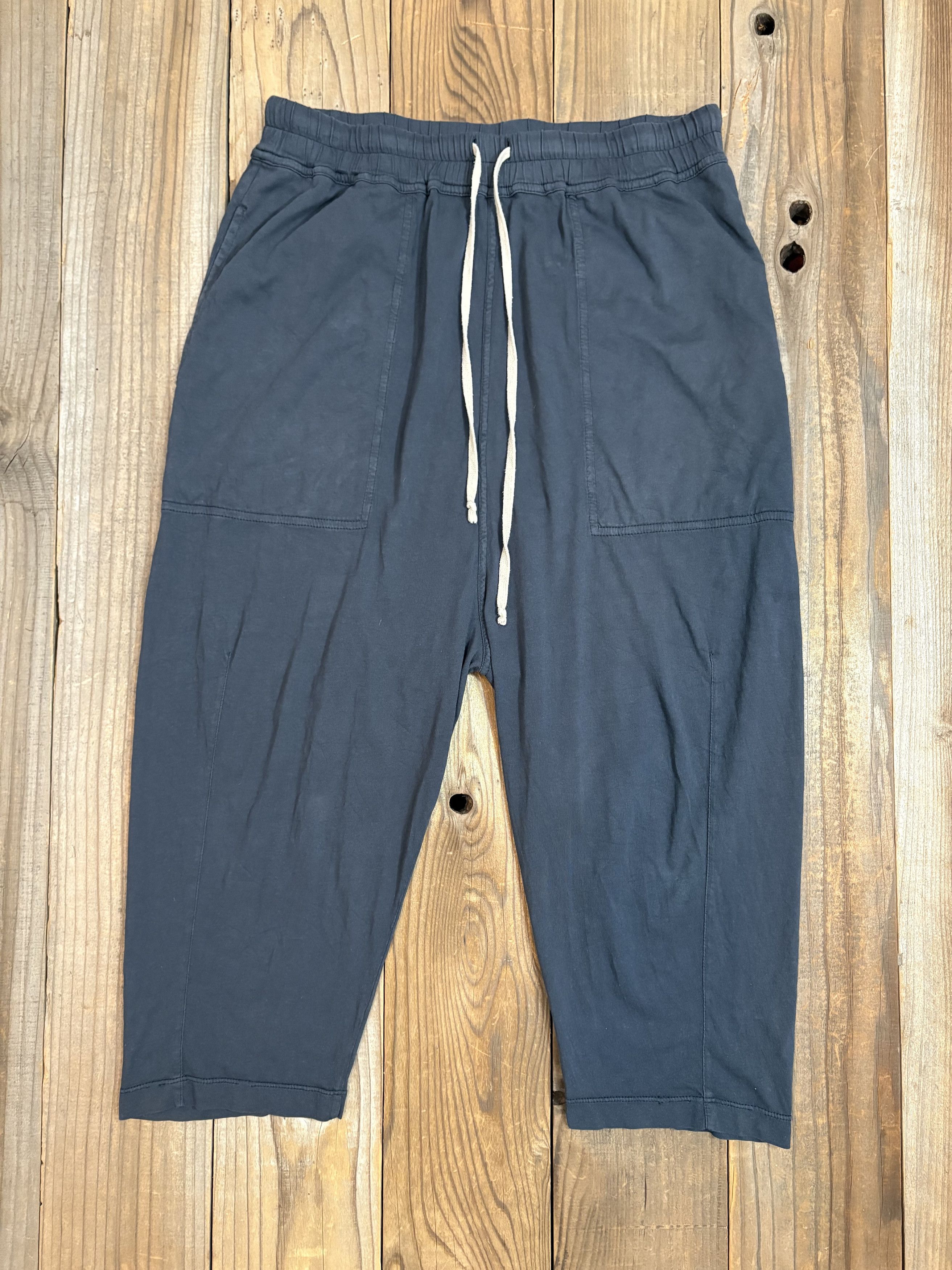 Cropped Drawstring Shorts