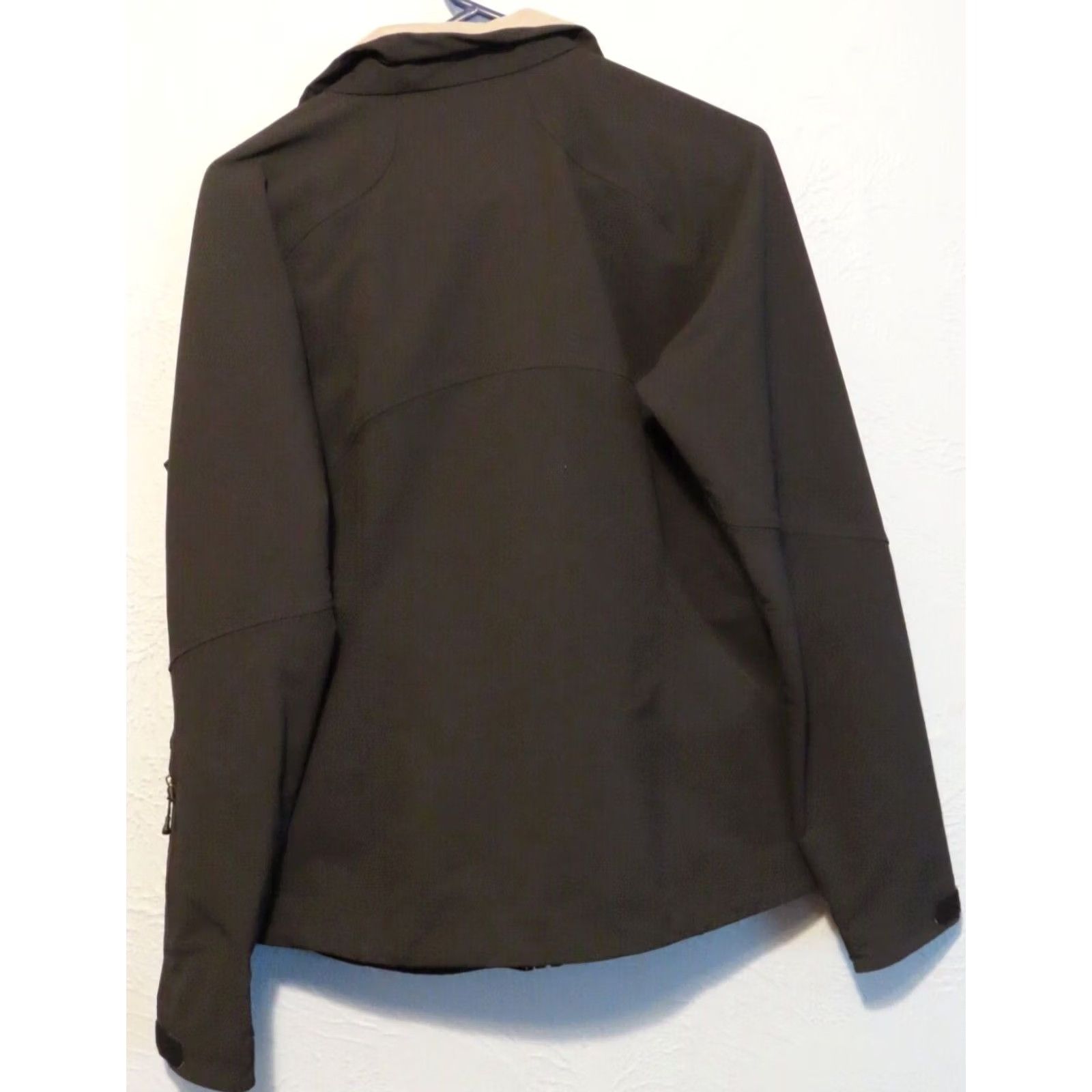 Patagonia Patagonia Windbreaker Jacket Women M Black Lightweight Full Zip Nylon/Polyester Zip Windbreaker Women M Black Patagonia Jacket Size M / US 6-8 / IT 42-44 - 5 Thumbnail