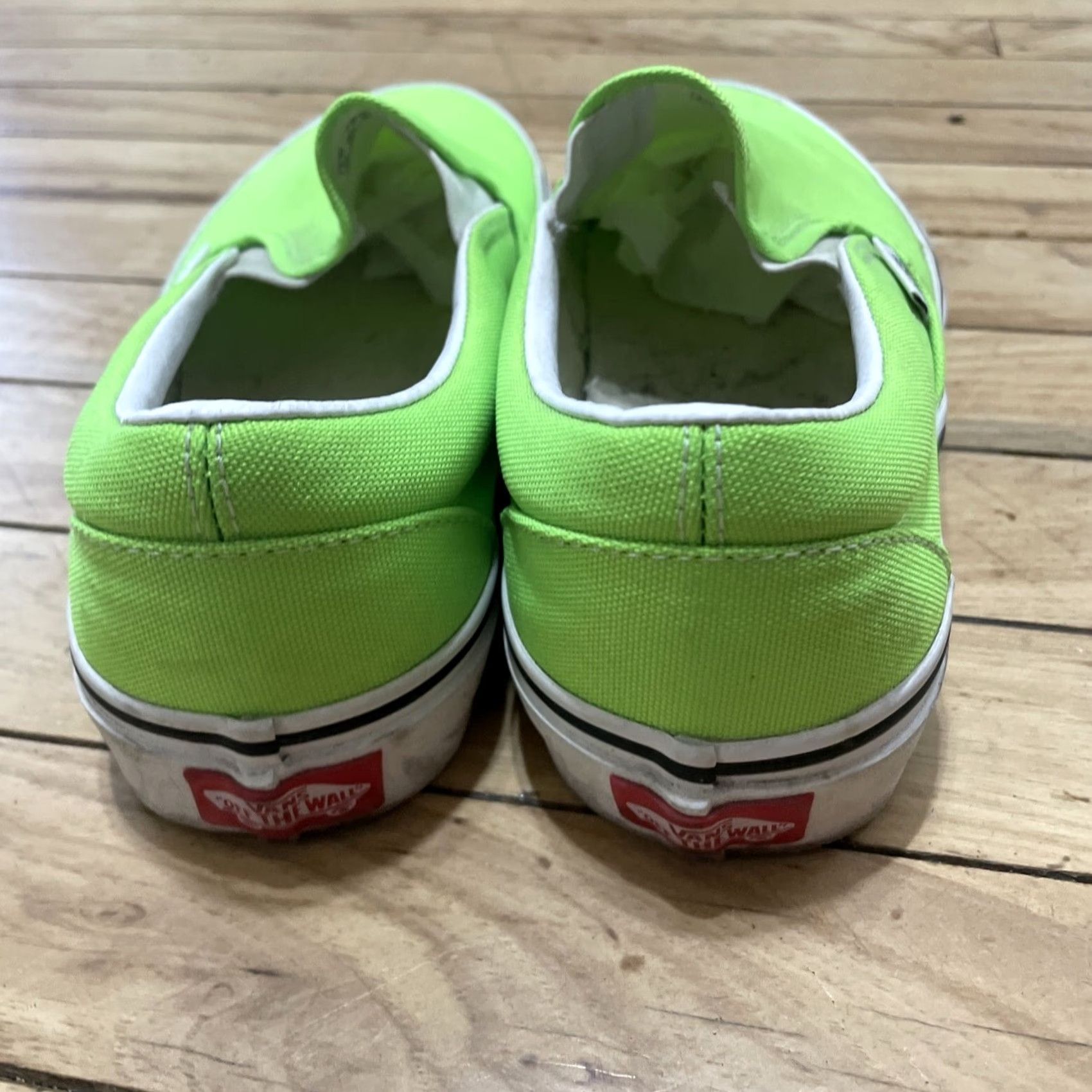 Vans VANS Slip On Shoes Men 7 Lime Green Low Top Sneakers Surf Skate Party Casual Beach Size US M / EU 48-50 / 2 - 6 Thumbnail