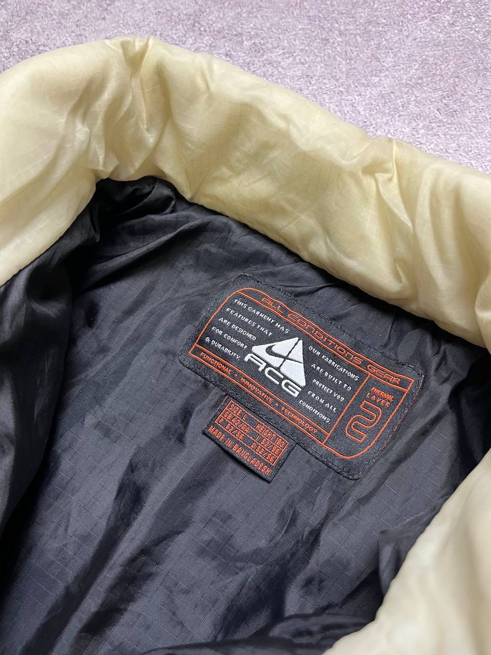 Nike ACG Vintage Nike ACG Winter Down Puffer Jacket Y2K L Size US L / EU 52-54 / 3 - 9 Thumbnail