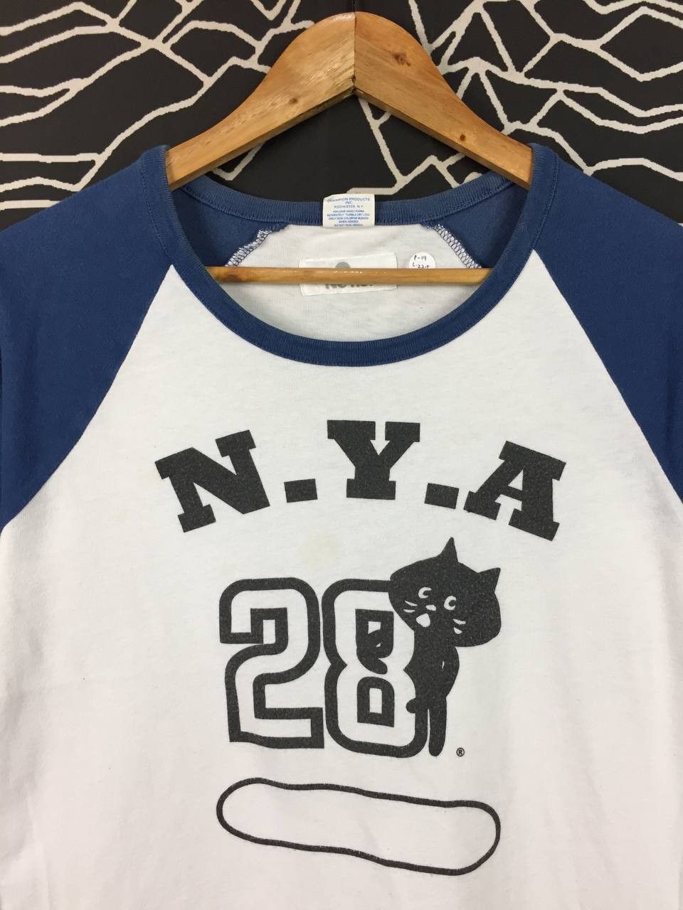 Ne-Net Vtg Champion x Ne-Net Issey Miyake Nya Cat Raglan Tee Size US M / EU 48-50 / 2 - 3 Thumbnail