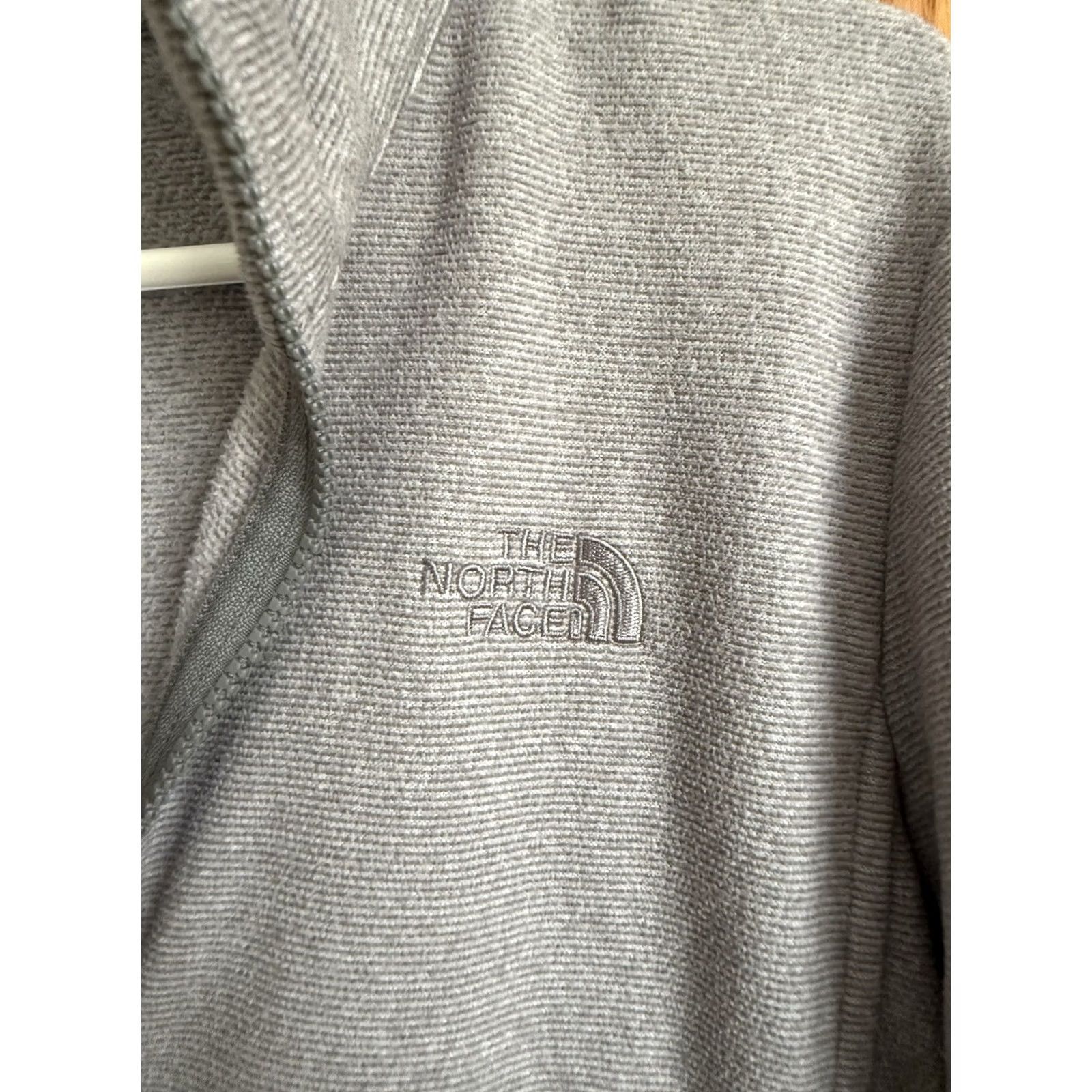 The North Face The North Face Jacket Womens Large Gray Women Ribbed Grey Fleece High Neck Zip Front Pockets Size L / US 10 / IT 46 - 3 Thumbnail