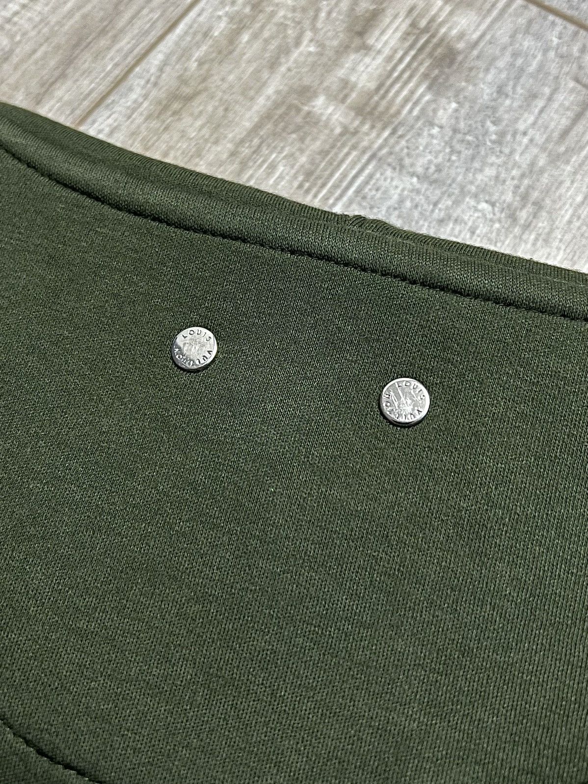 Louis Vuitton LOUIS VUITTON Sweatsuit LV Logo Cotton Zip Hoodie/Pants Set Size US M / EU 48-50 / 2 - 20 Thumbnail
