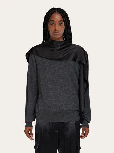 Salvatore Ferragamo o1s1rm0526 Scarf-neck Sweater in Grey Size S / US 4 / IT 40 - 2 Thumbnail