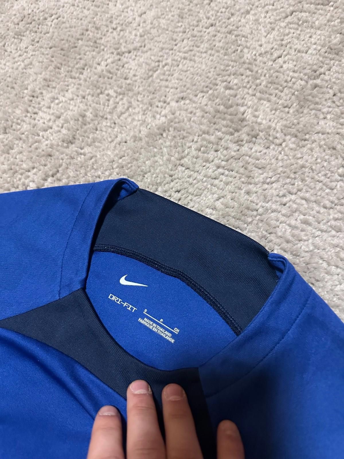 Nike CHELSEA LONDON 2022 2023 TRAINING JERSEY SHIRT TRIVAGO NIKE Size US S / EU 44-46 / 1 - 4 Thumbnail