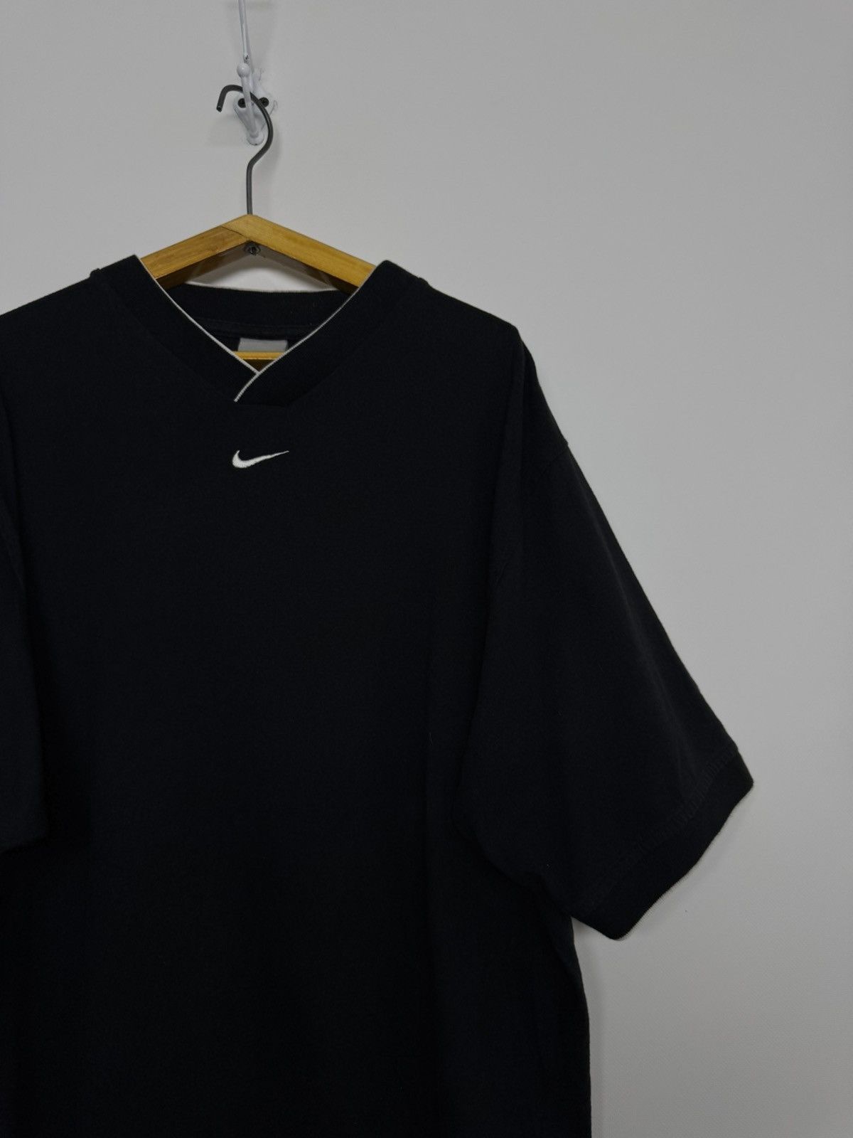 Nike Vintage Nike Center Swoosh Tee Y2K 90’s Streetwear rare Size US XL / EU 56 / 4 - 5 Thumbnail