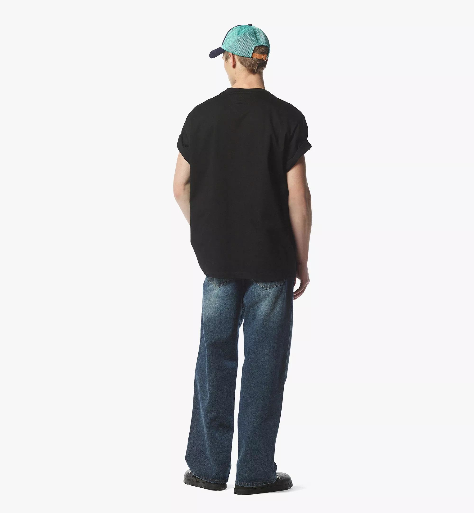 MCM o1mt1gz0725 555 / Short Sleeve T-Shirt in Black Size US L / EU 52-54 / 3 - 5 Thumbnail