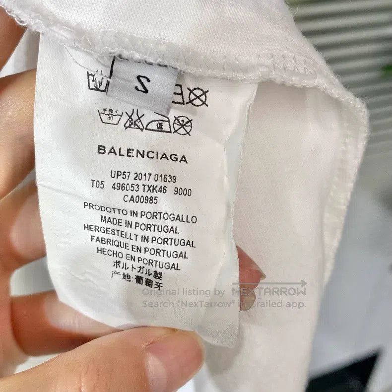 Balenciaga Balenciaga White Short Sleeve T-Shirt with Back Label Lett Size US S / EU 44-46 / 1 - 7 Thumbnail
